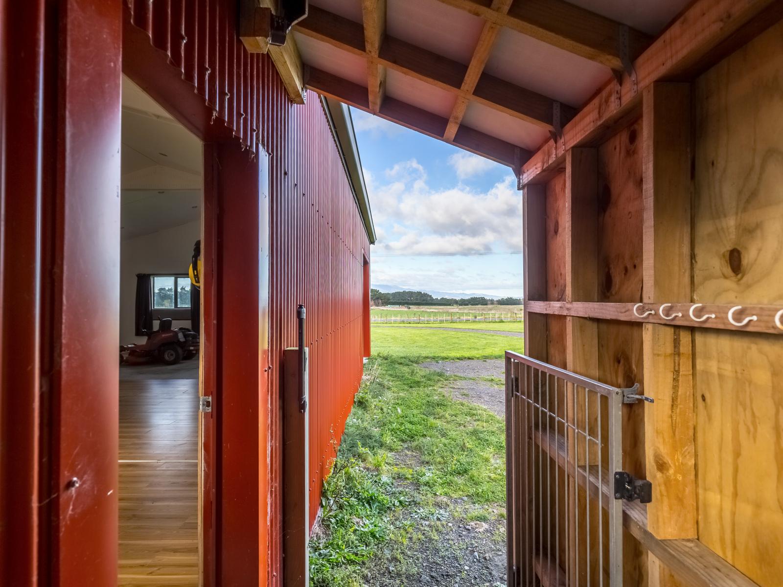 370 Western Lake Road, Western Lake