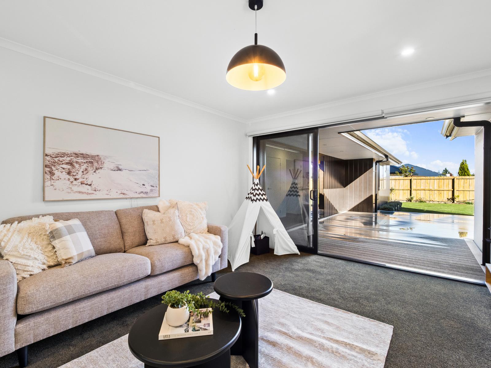 8 Redhaven Rise, Netherby