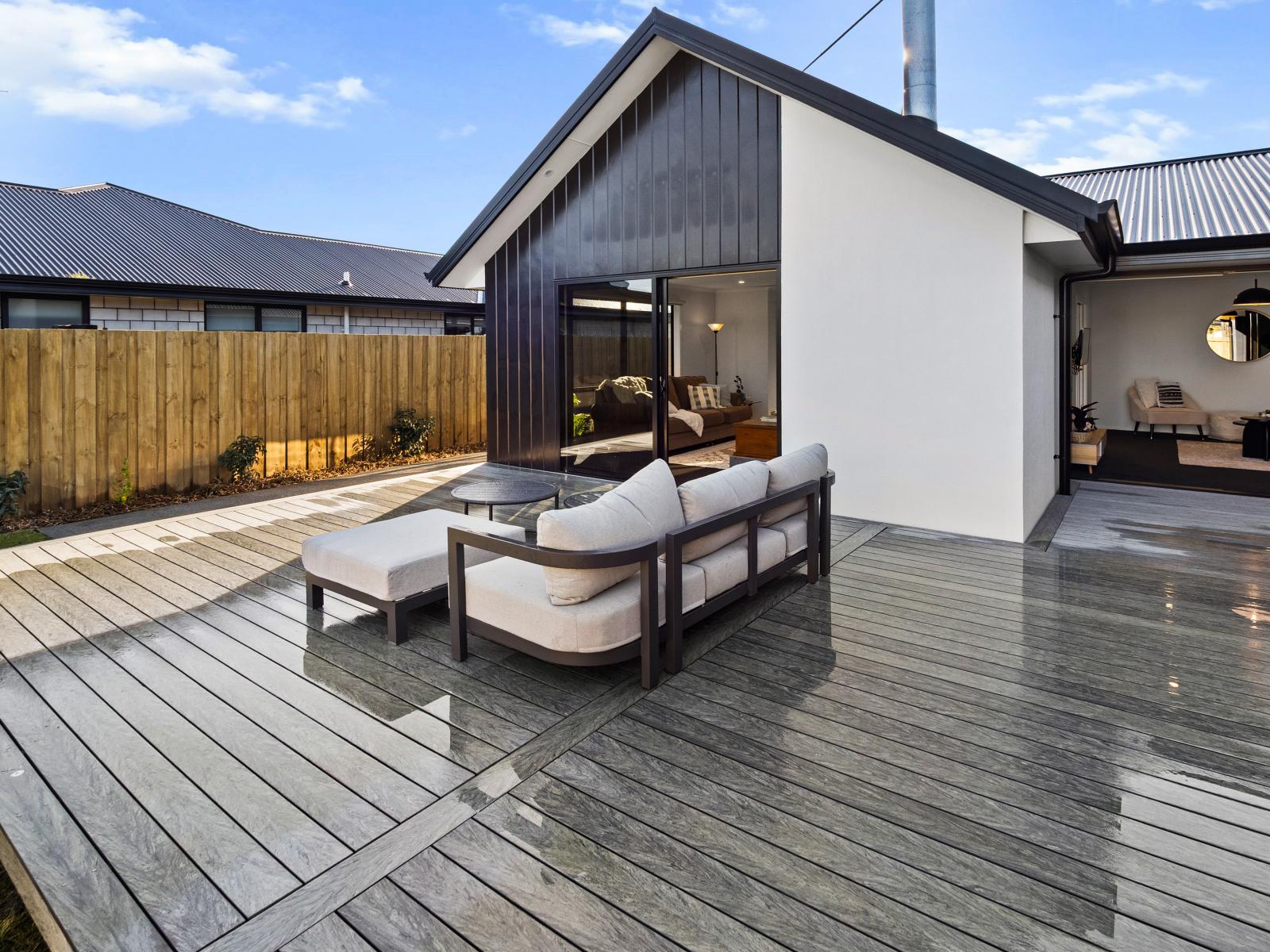 8 Redhaven Rise, Netherby