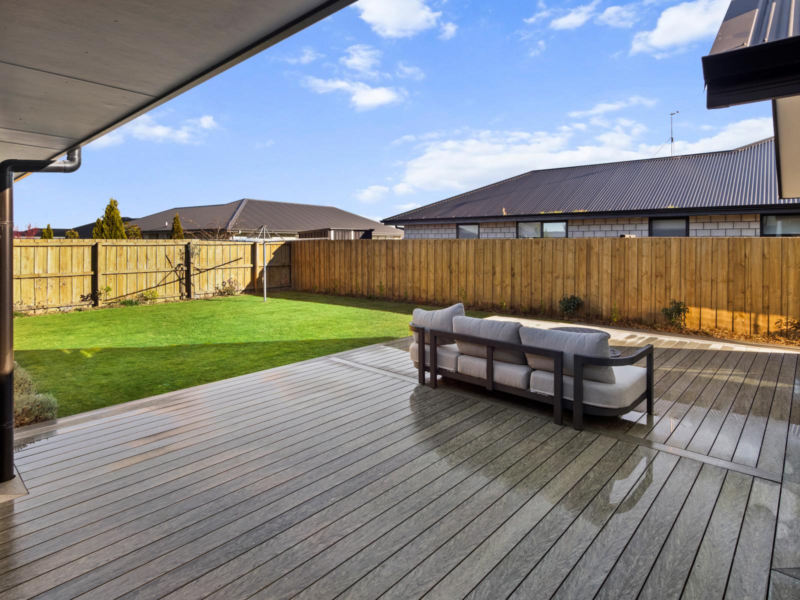 8 Redhaven Rise, Netherby