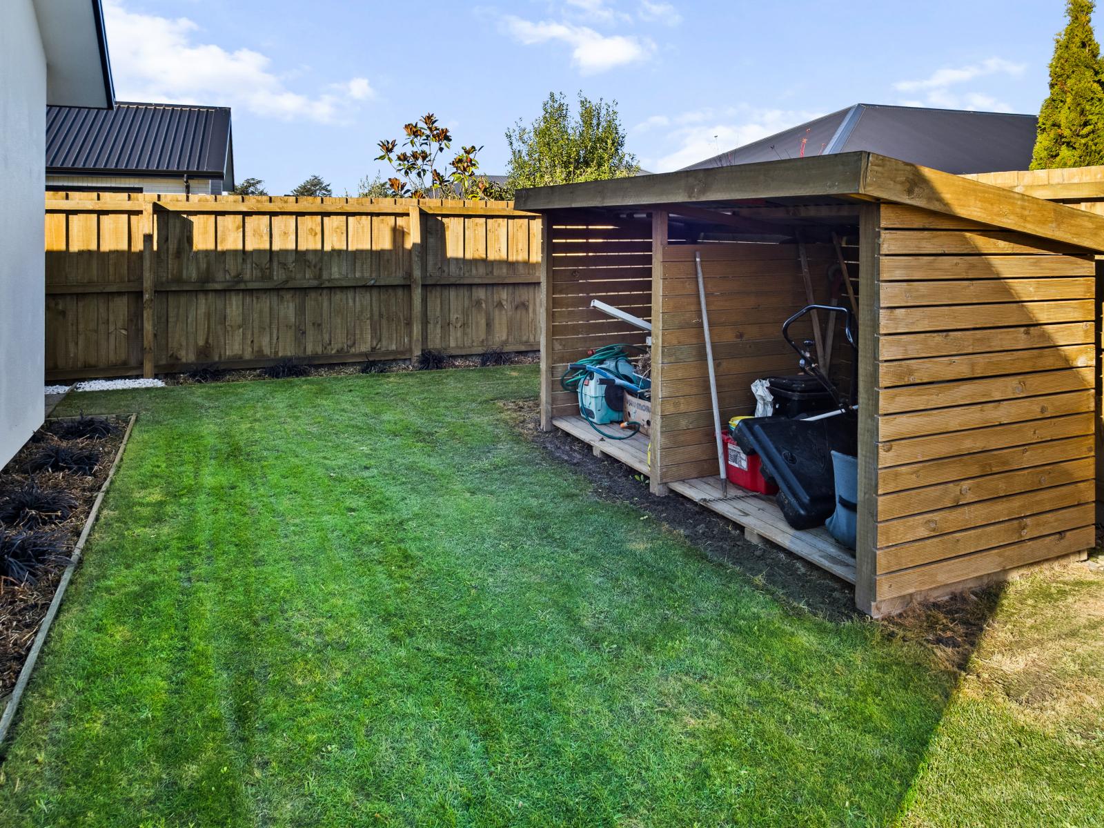 8 Redhaven Rise, Netherby