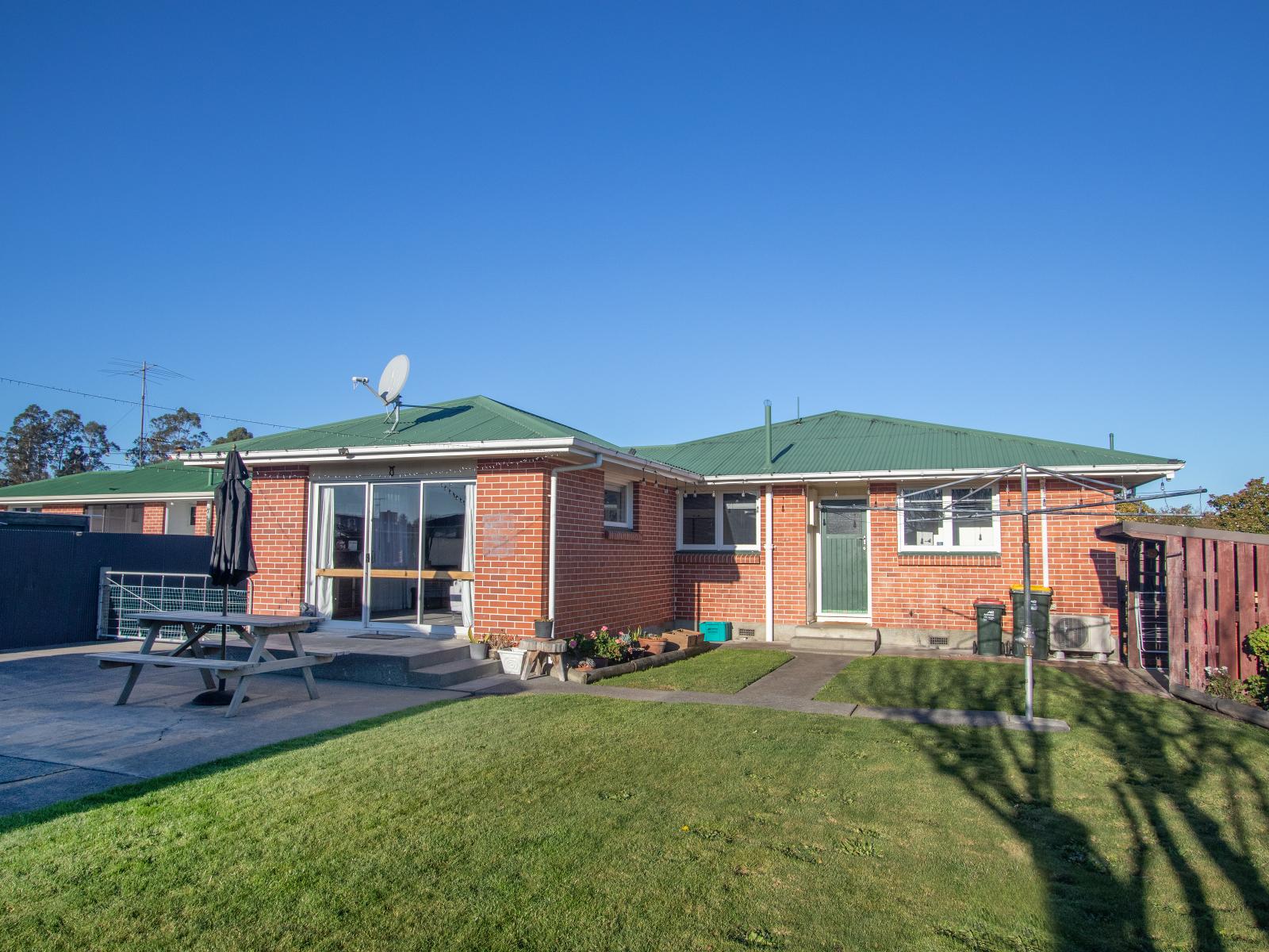 76 Grove Street, Tinwald