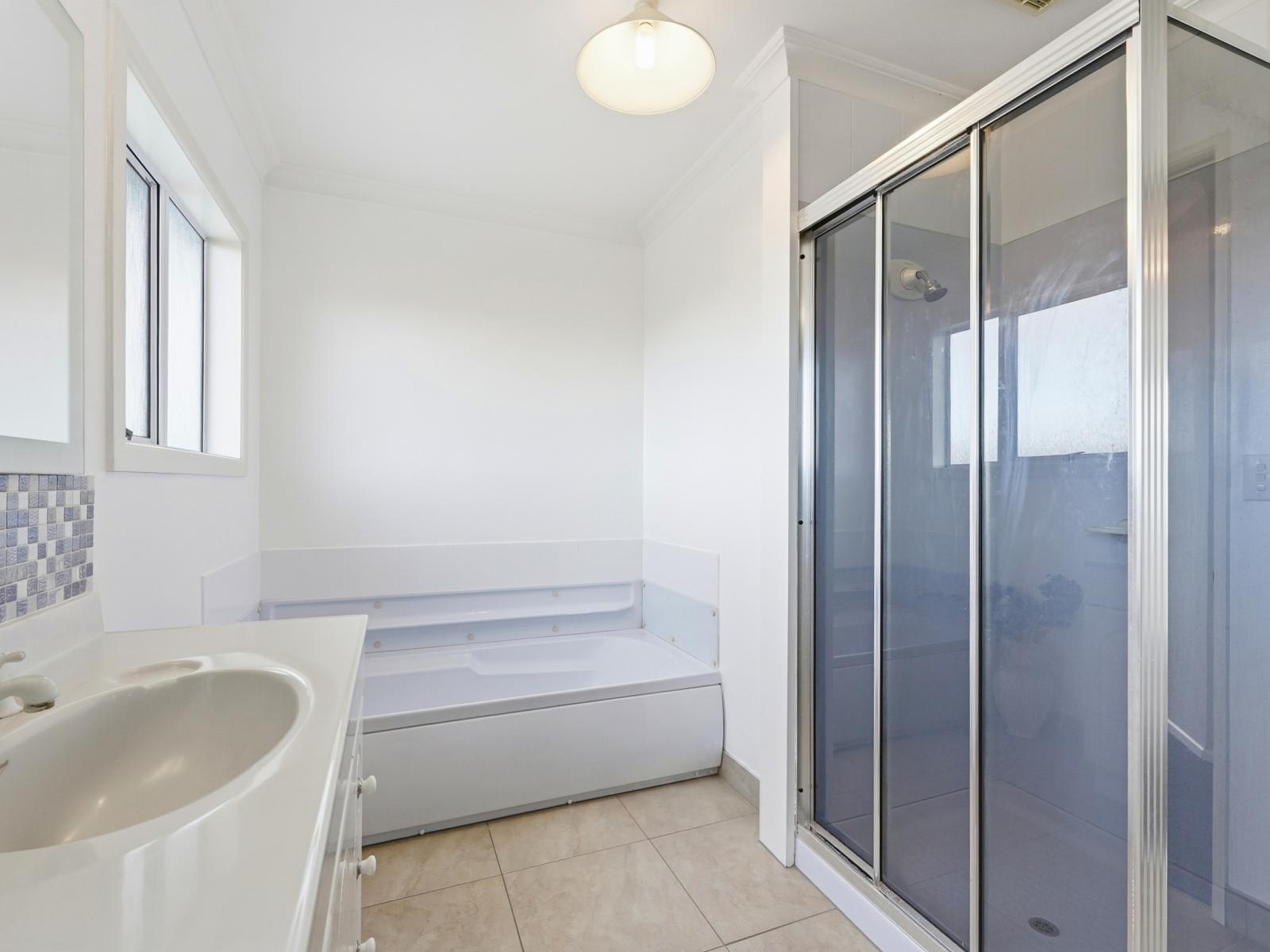 17A Grey Street, College Estate