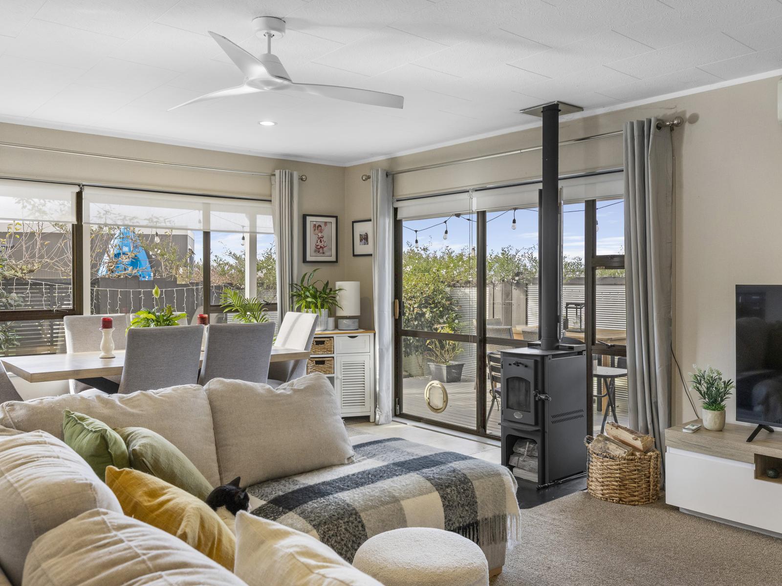 6B Chase Grove, Nukuhau