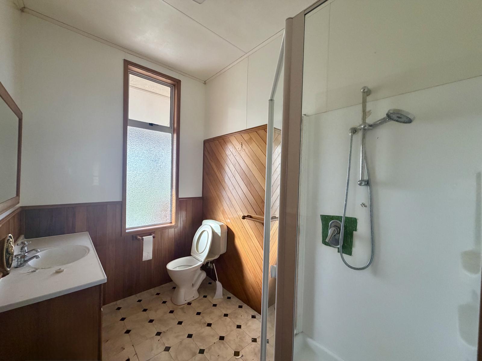 610 Grove Bush Woodlands Road, Mabel Bush