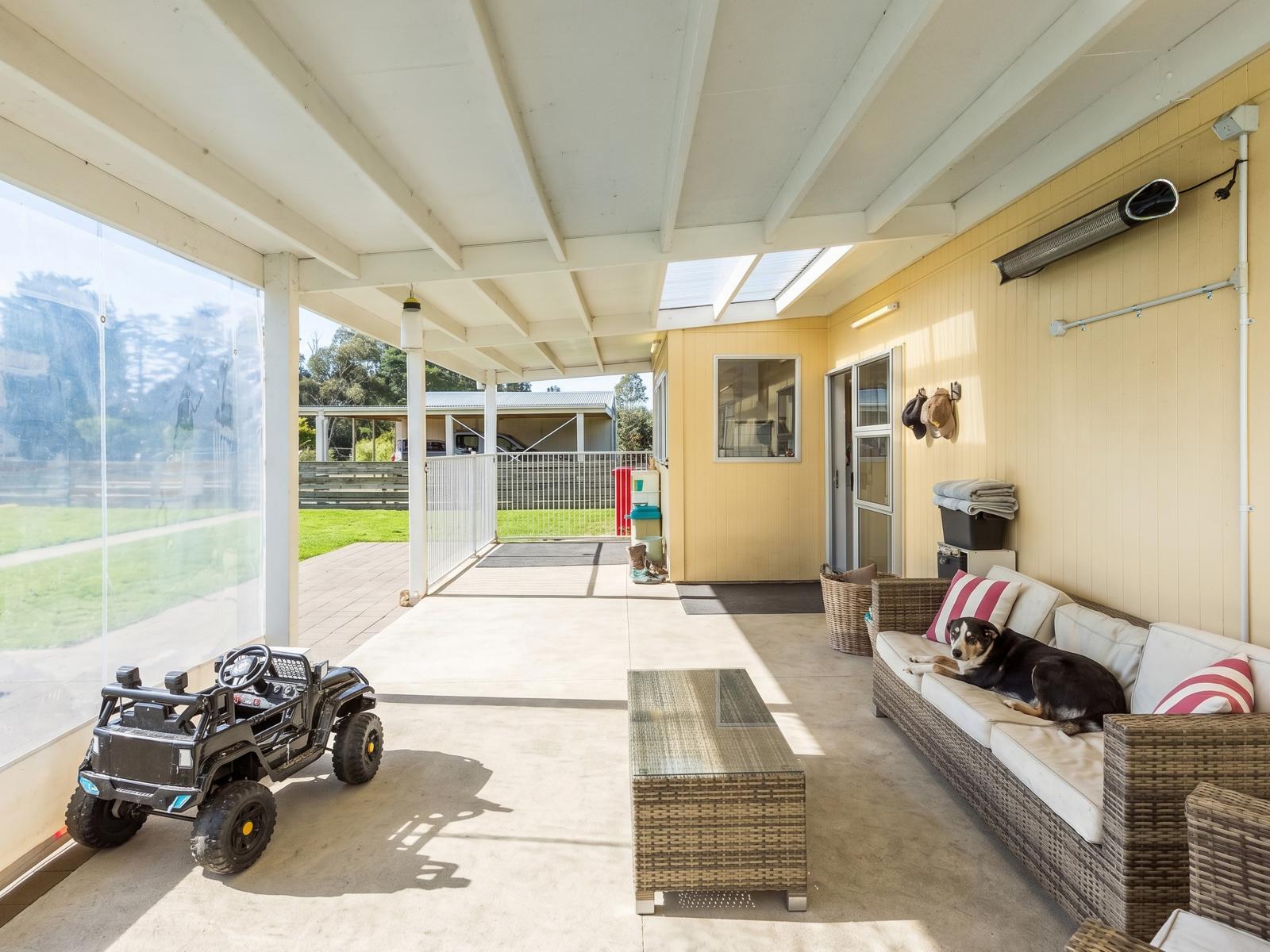 30 Dorset Road, Carterton