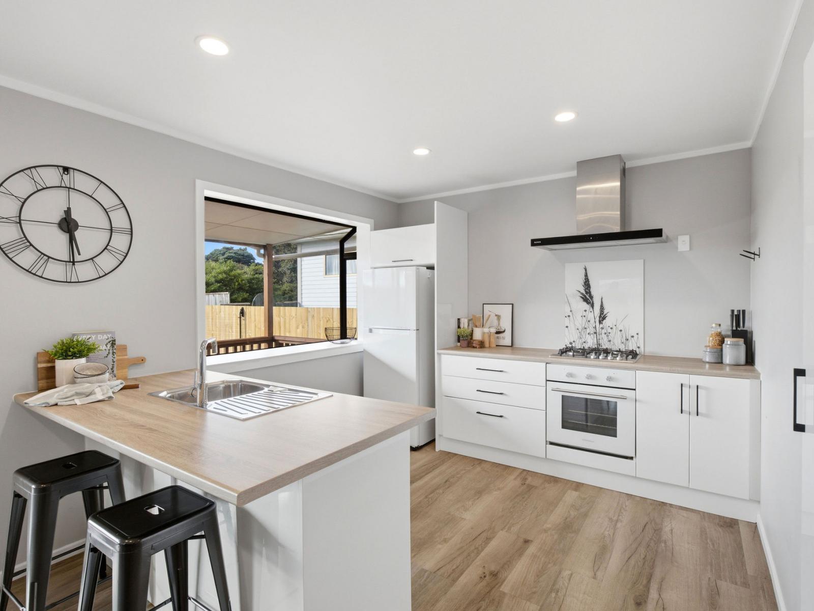 18 Lincoln Road, Springvale