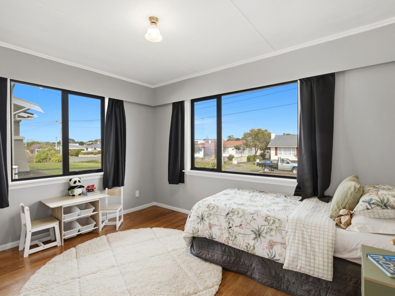 18 Lincoln Road, Springvale