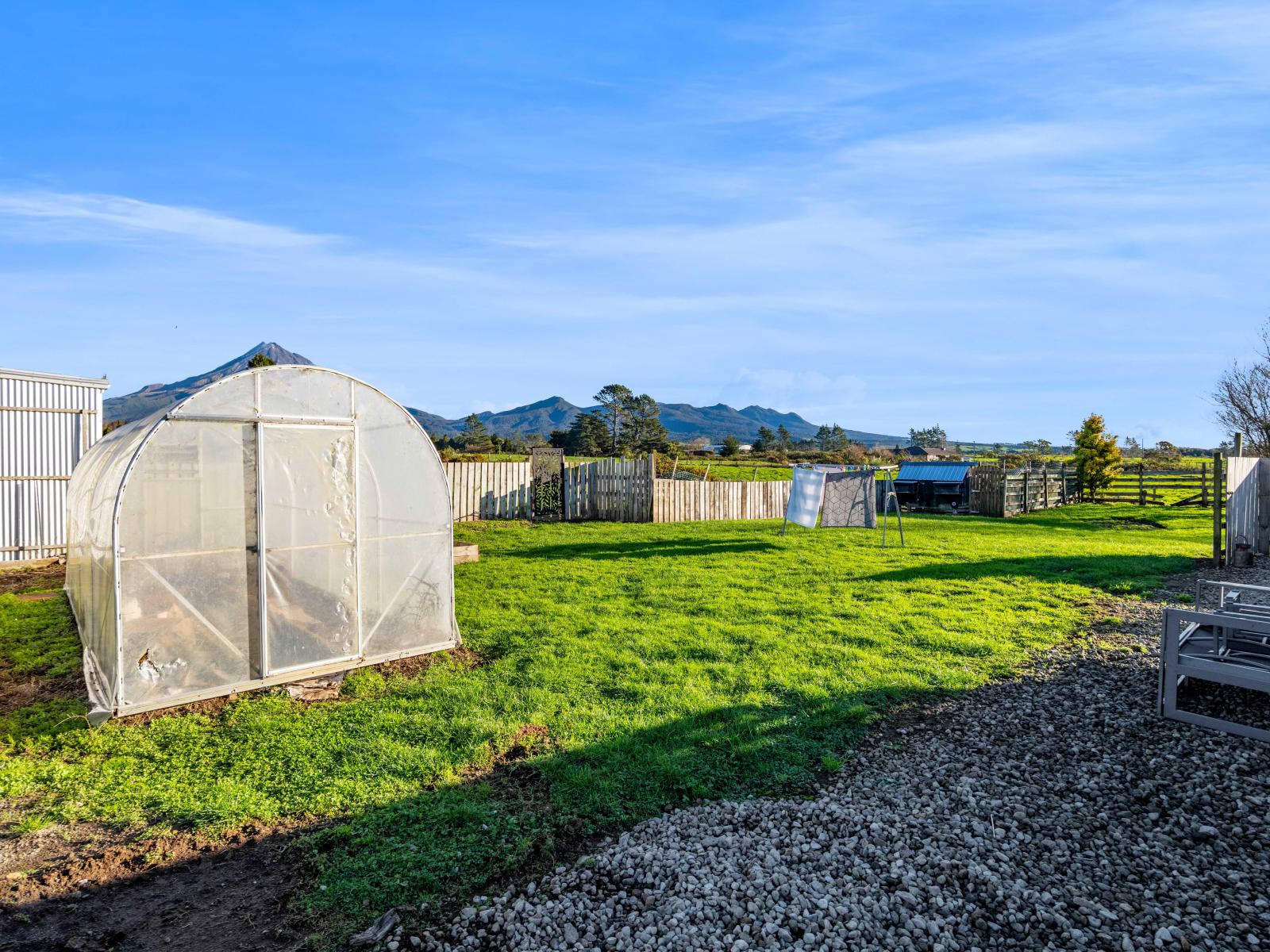 83 Peters Road, Kaimiro