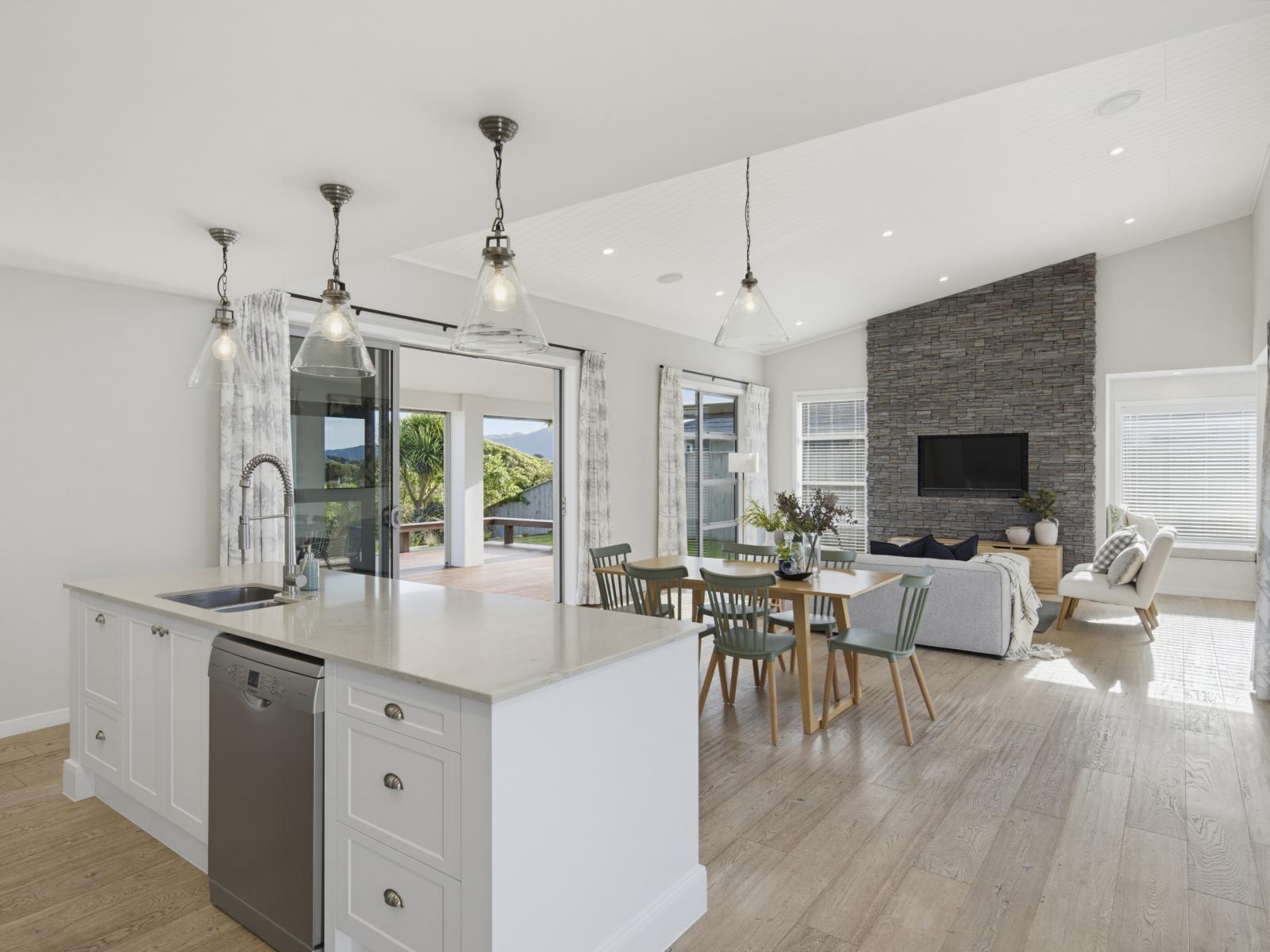 9 Taranui Way, Paraparaumu Beach, Paraparaumu Beach