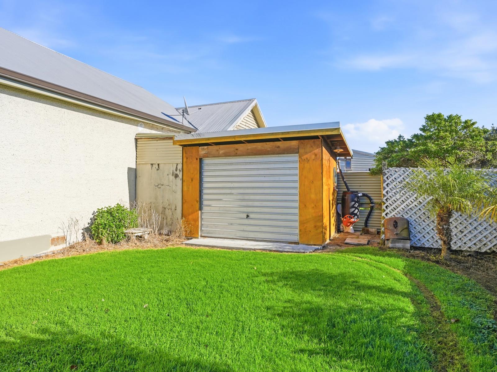 18 Beach Road, Castlecliff