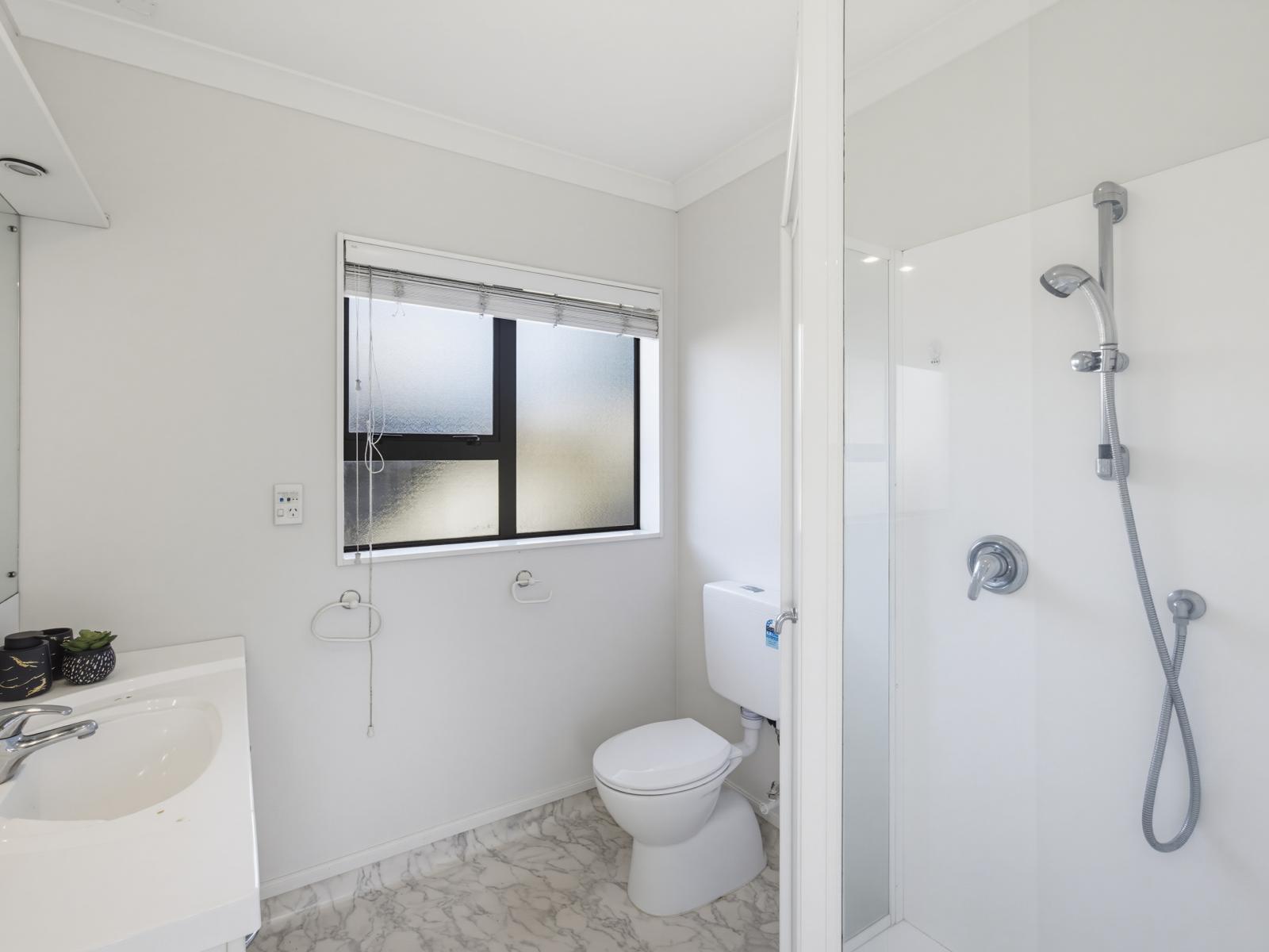 168 Guildford Drive, Paraparaumu Beach