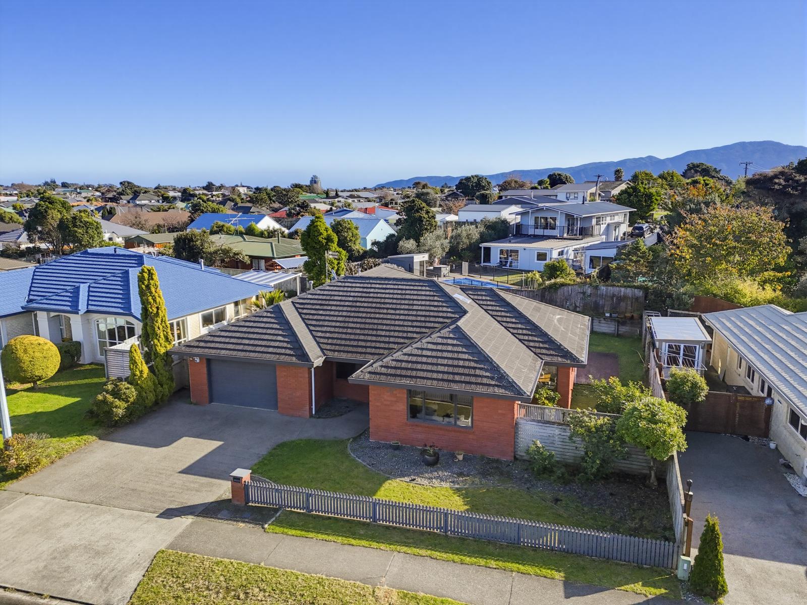 168 Guildford Drive, Paraparaumu Beach