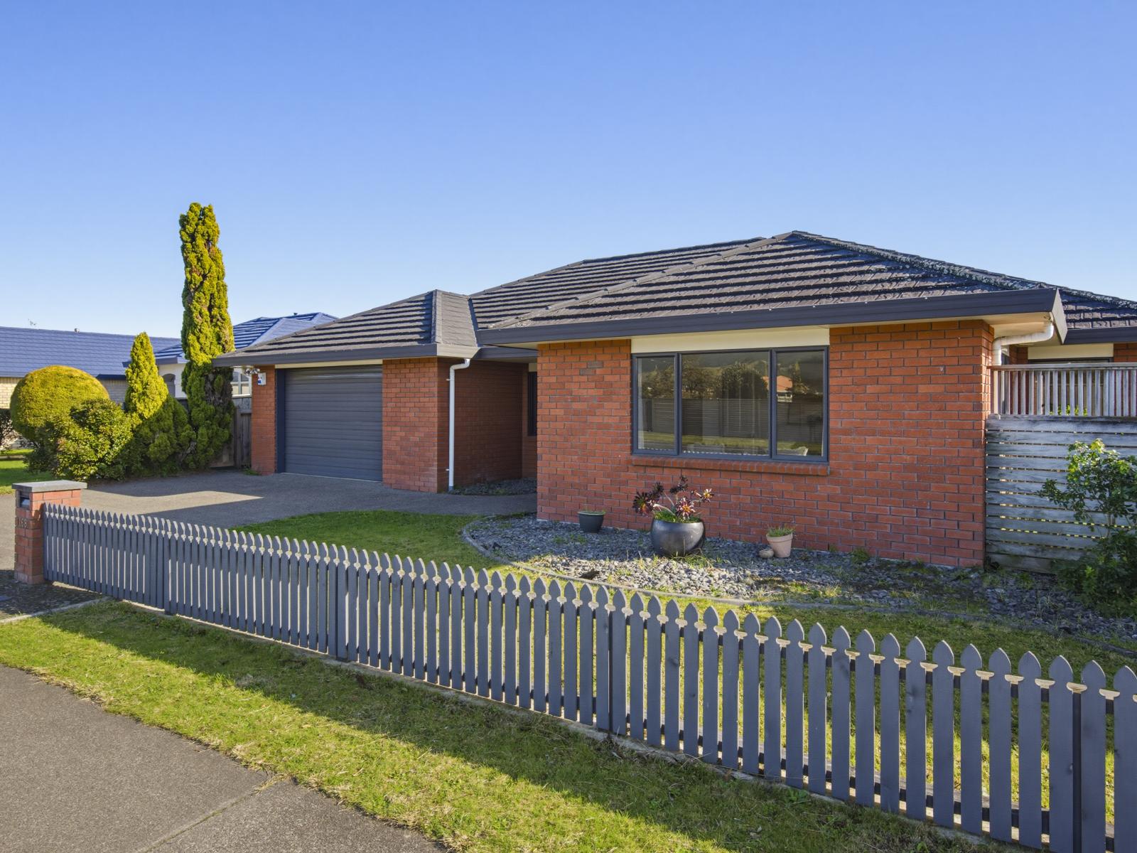 168 Guildford Drive, Paraparaumu Beach