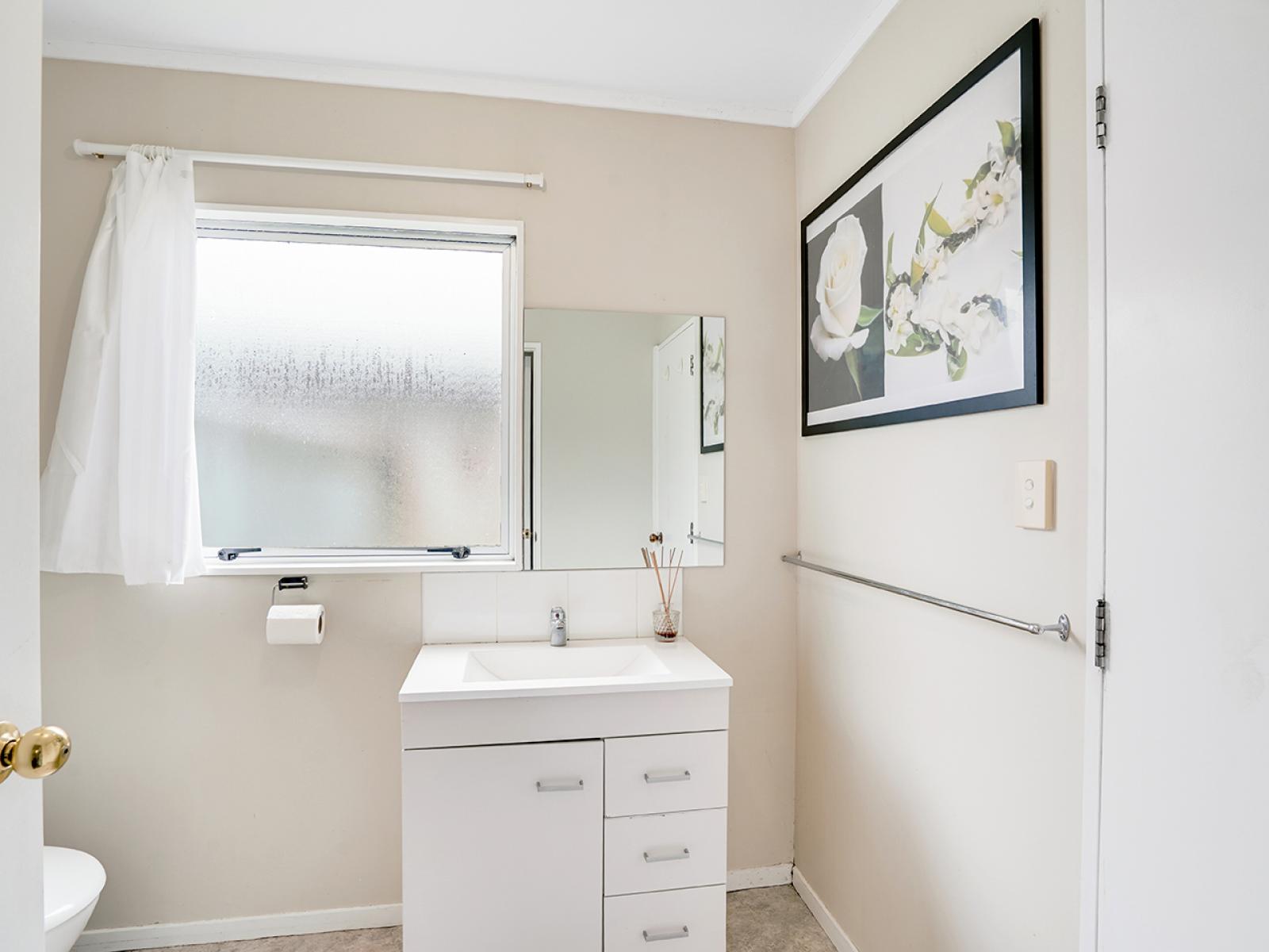 34B Cowley Drive, Temple View