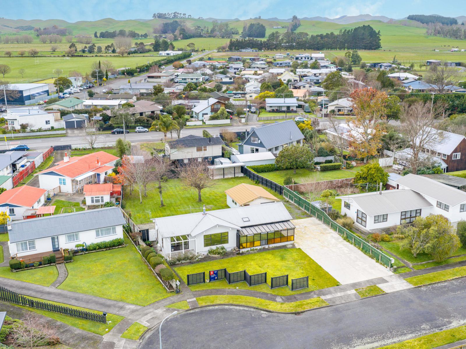 11 Willow Grove, Waipukurau