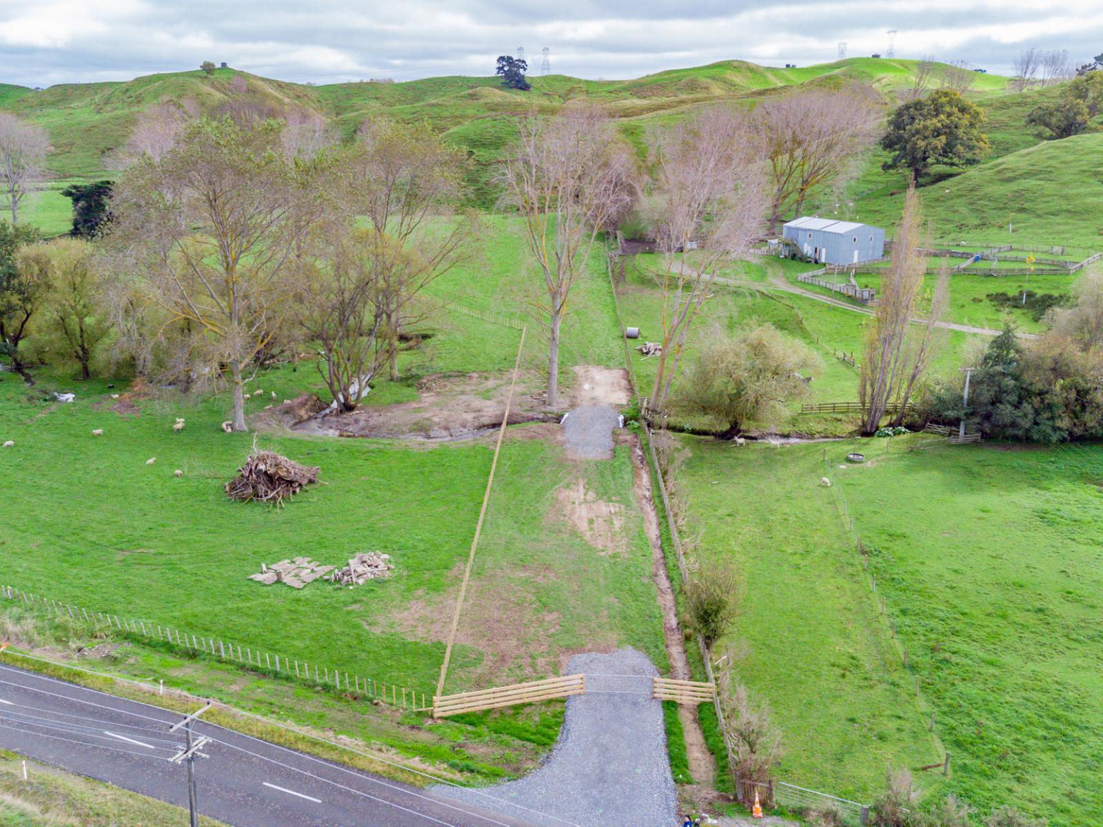 411 Valley Road, Colyton