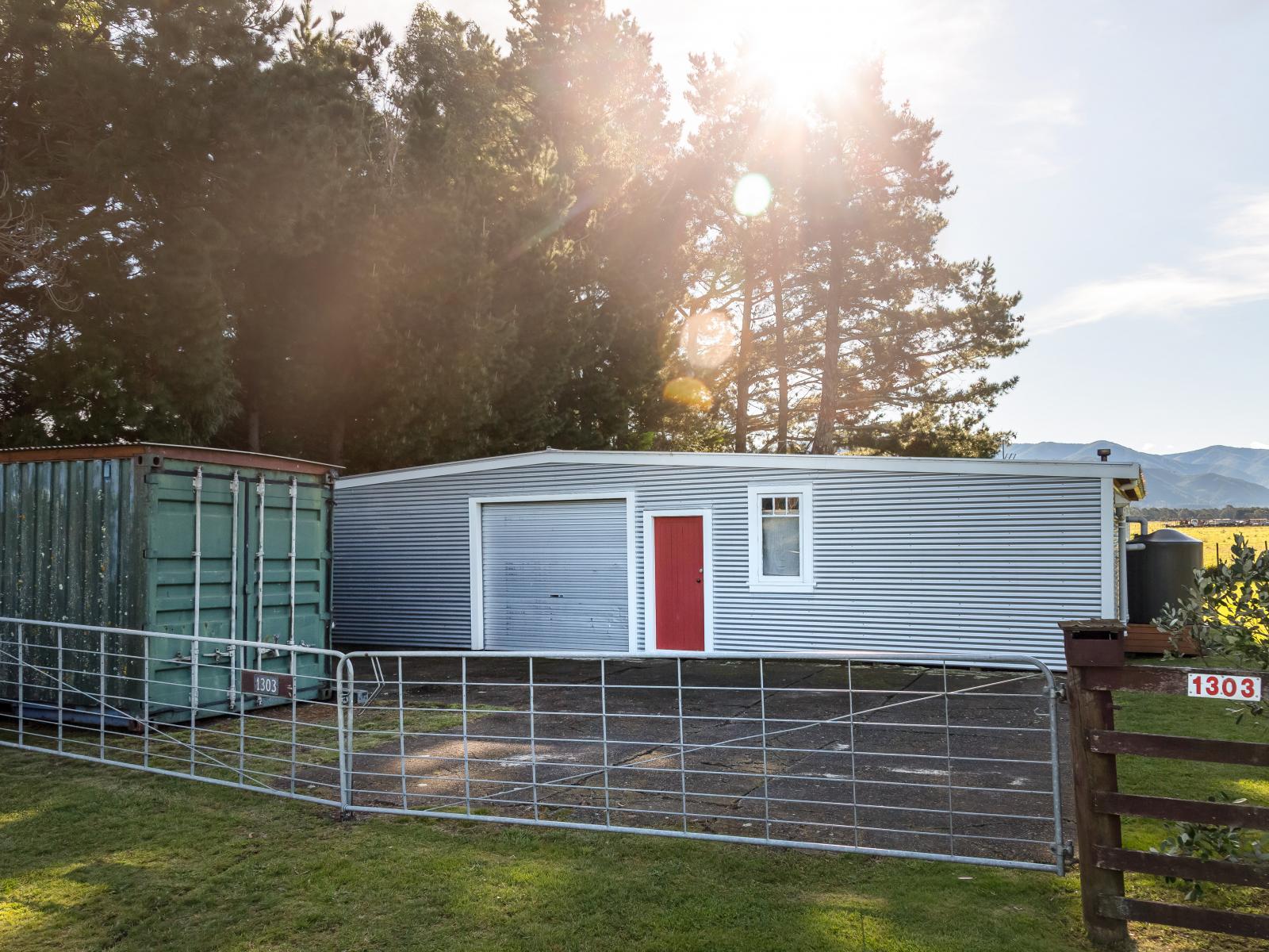 1303 State Highway 2, Tauherenikau