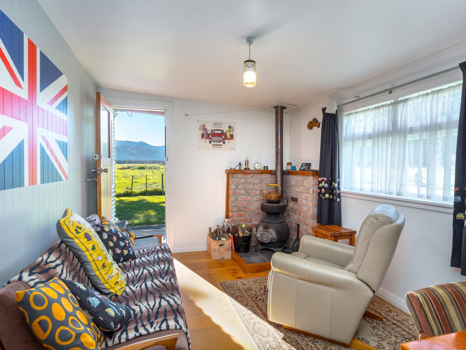 1303 State Highway 2, Tauherenikau