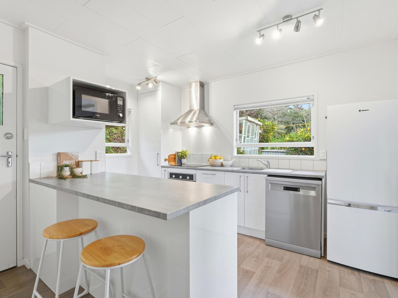 73B Great North Road, St Johns Hill