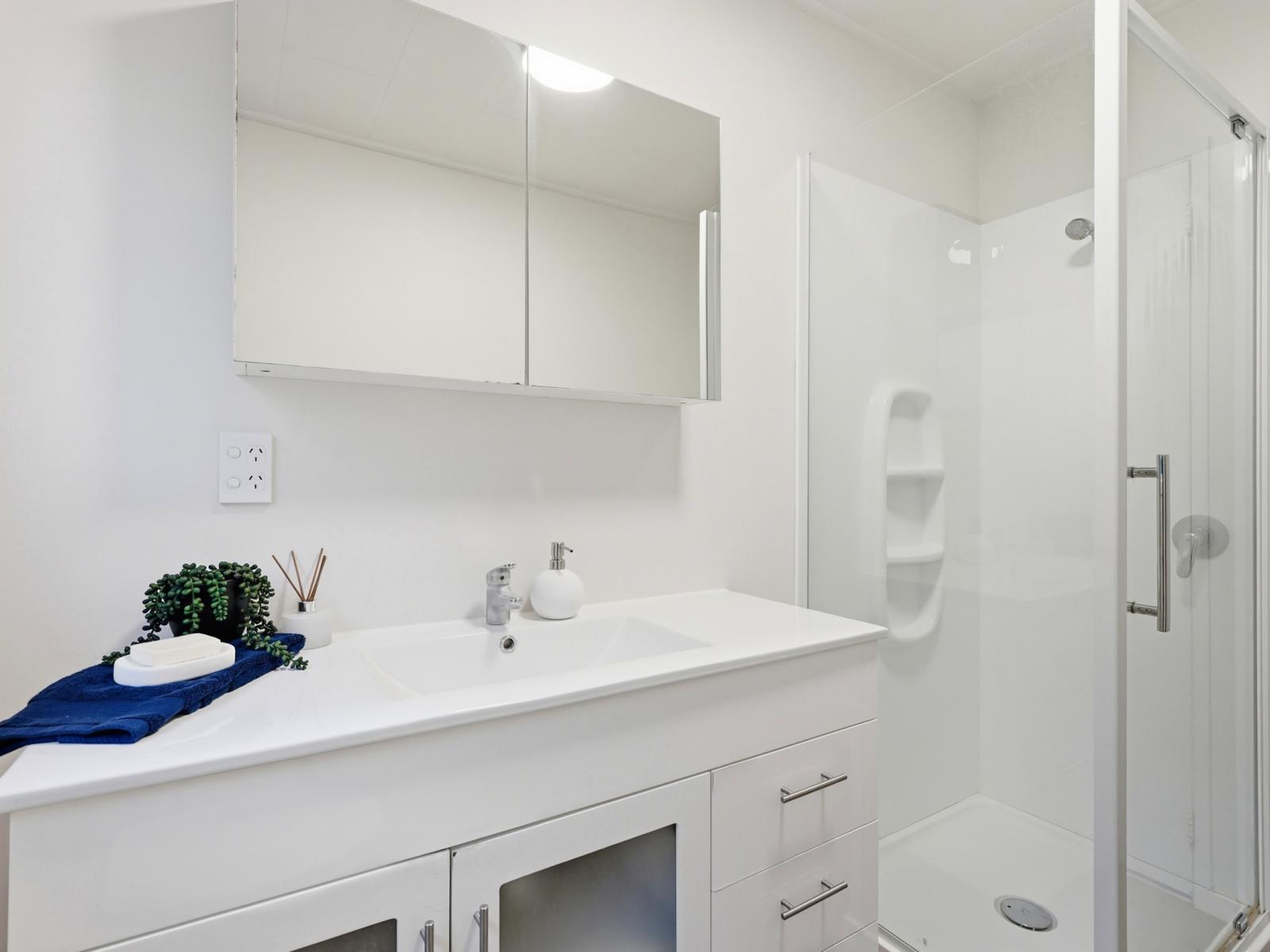 73B Great North Road, St Johns Hill