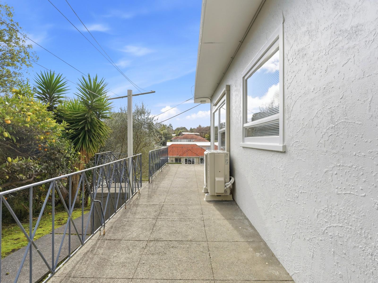 73B Great North Road, St Johns Hill