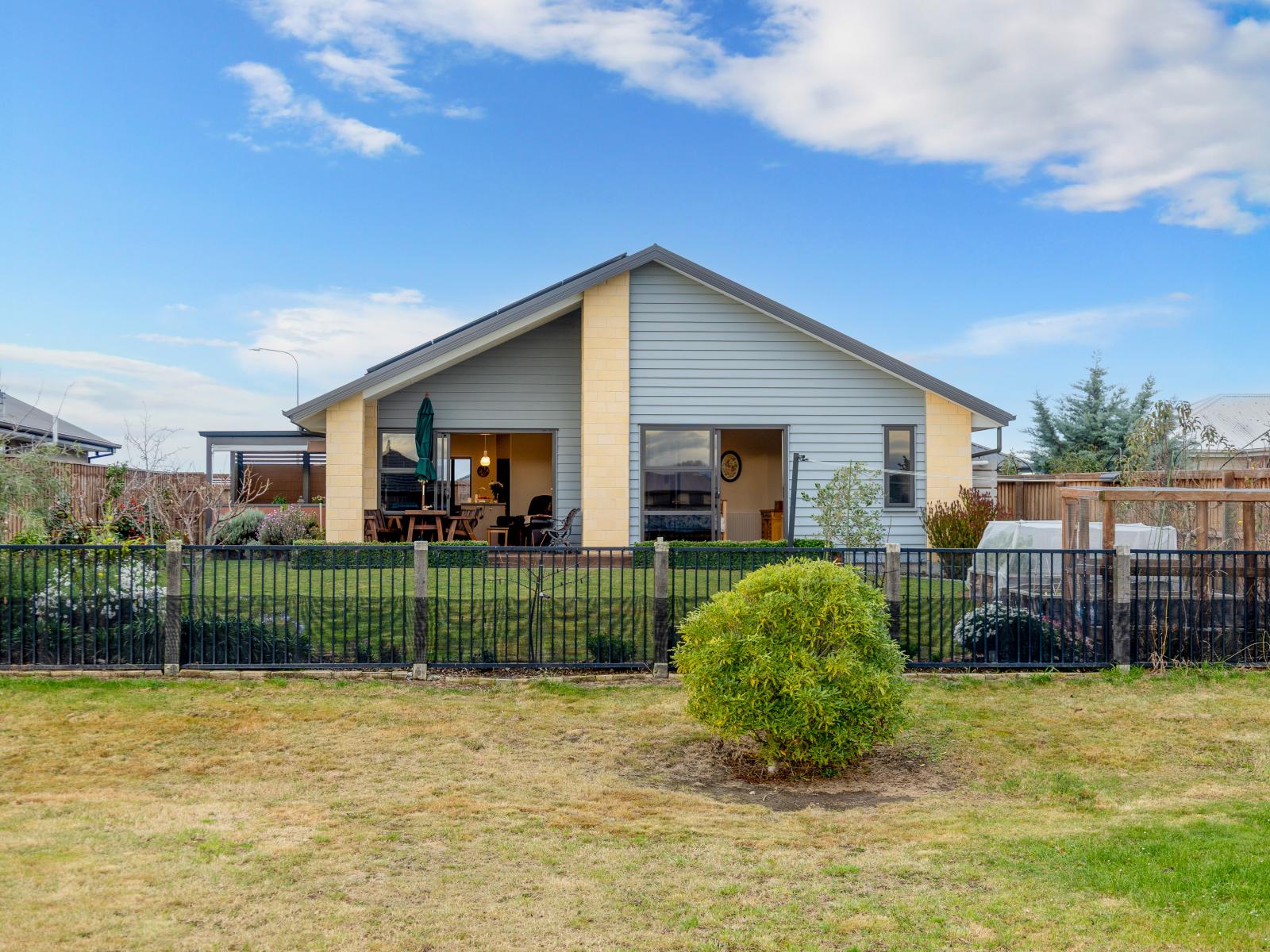 11 Claremont Crescent, Amberley