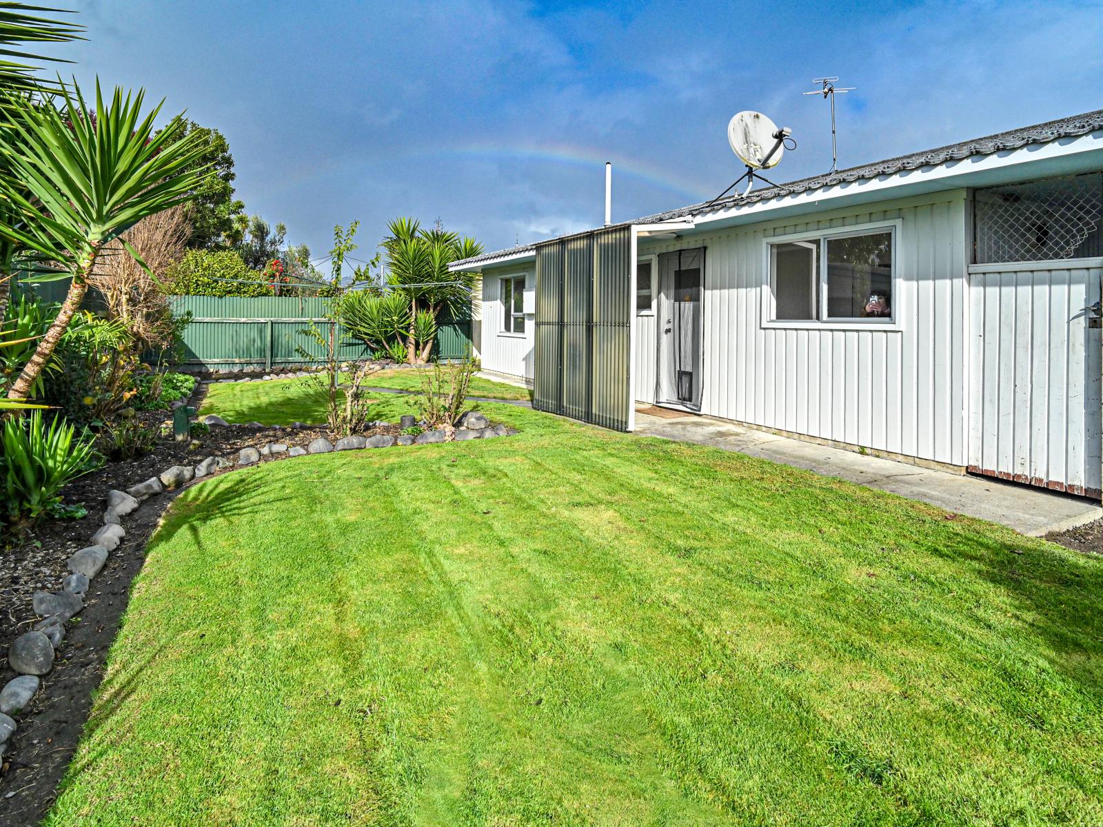 Unit 4, 902 Clive Street, Akina