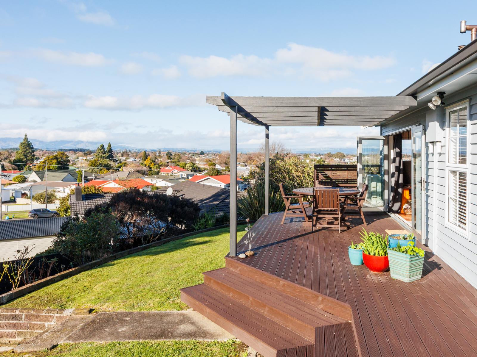 120 West Street, Feilding