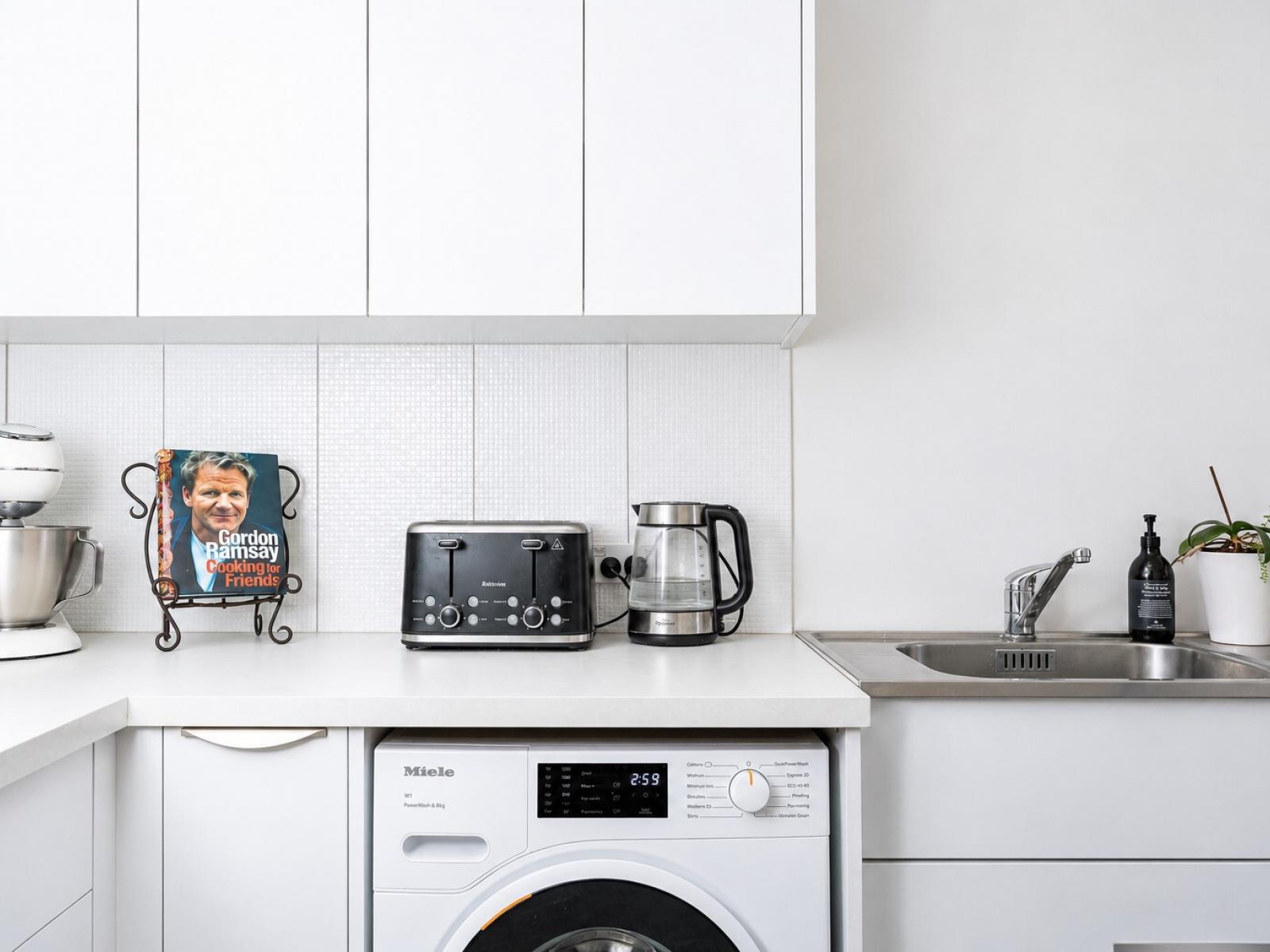 2 Fern Grove, Taradale
