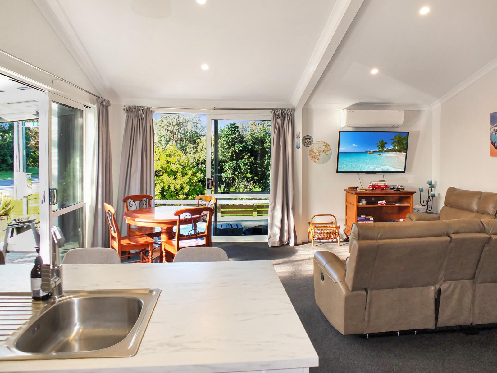 22 Holben Parade, Foxton Beach
