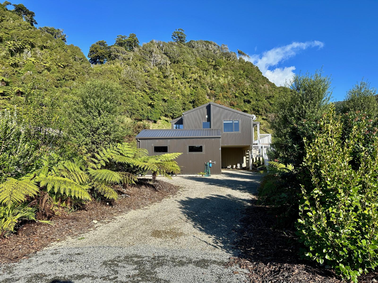 4 Horncastle Crescent, Little Wanganui