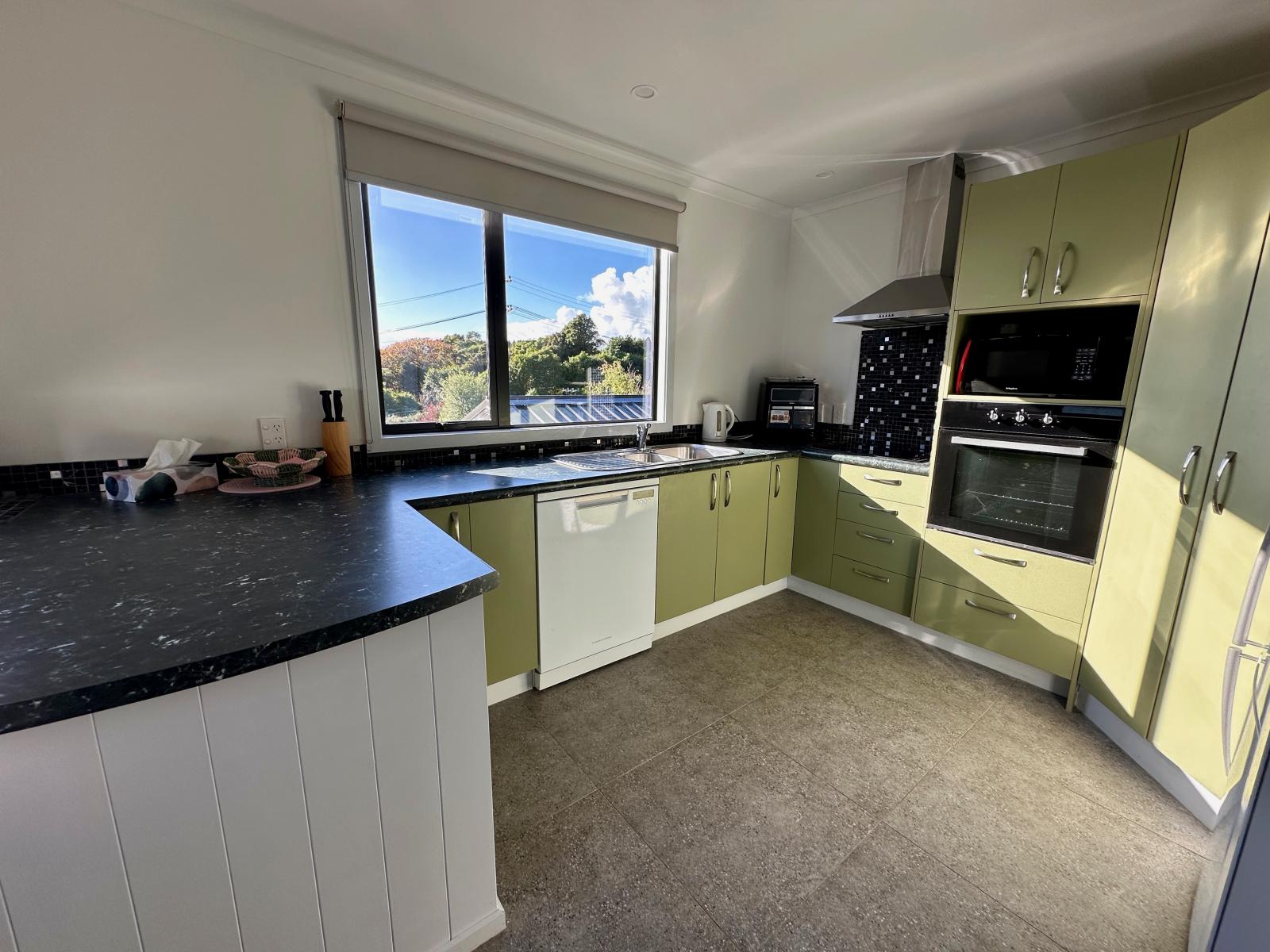 4 Horncastle Crescent, Little Wanganui