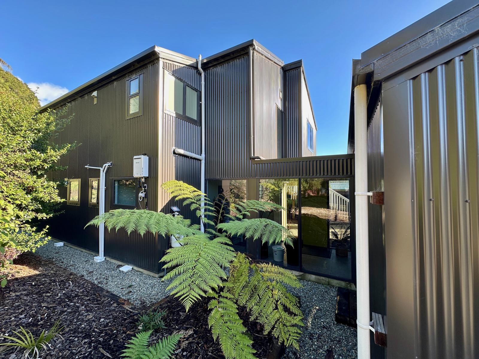 4 Horncastle Crescent, Little Wanganui