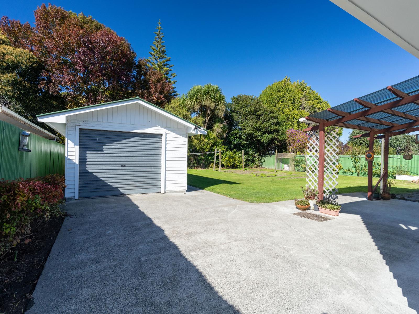 14 Dunstan Street, Otaki