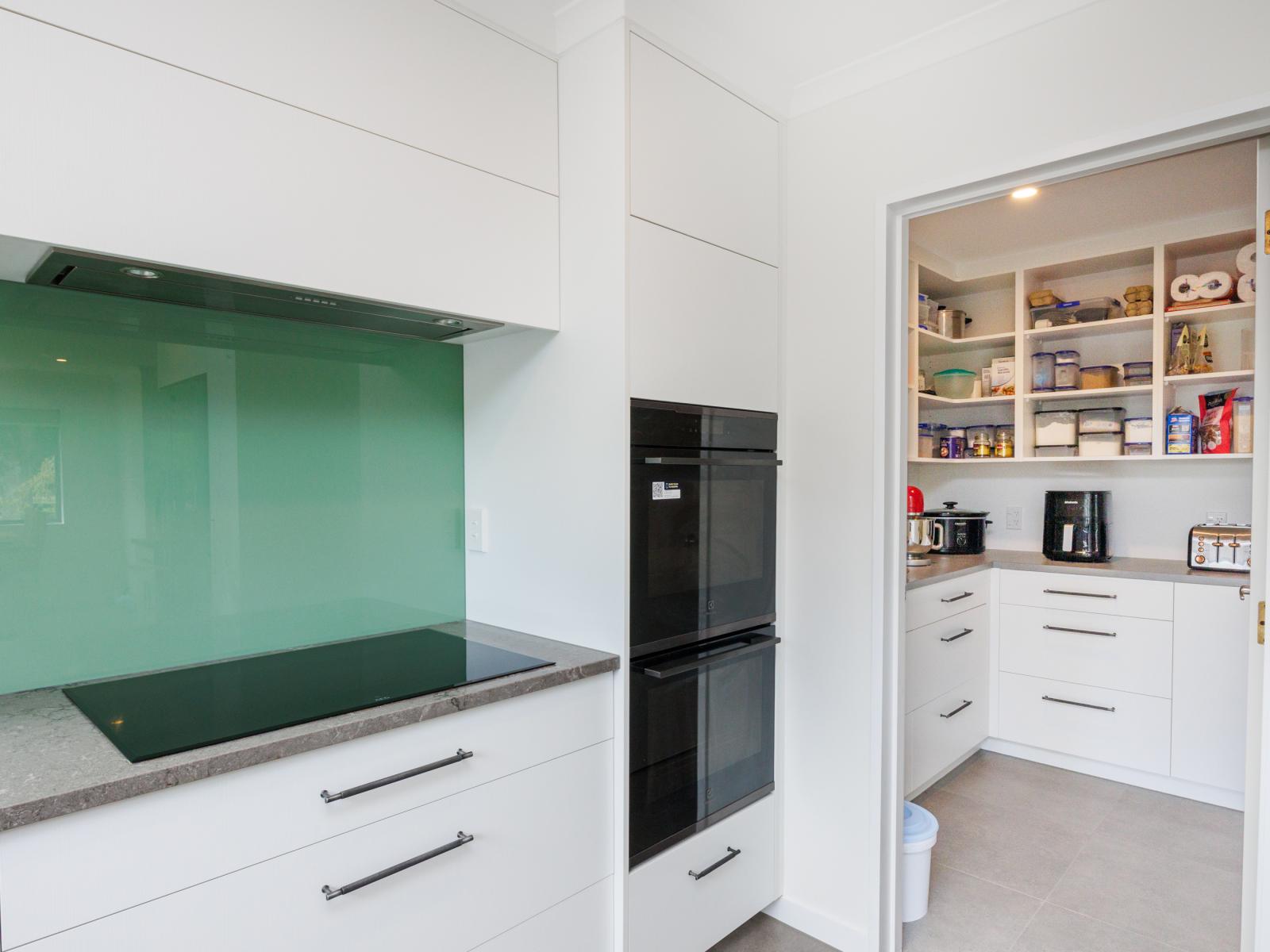 512 Milson Line, Newbury