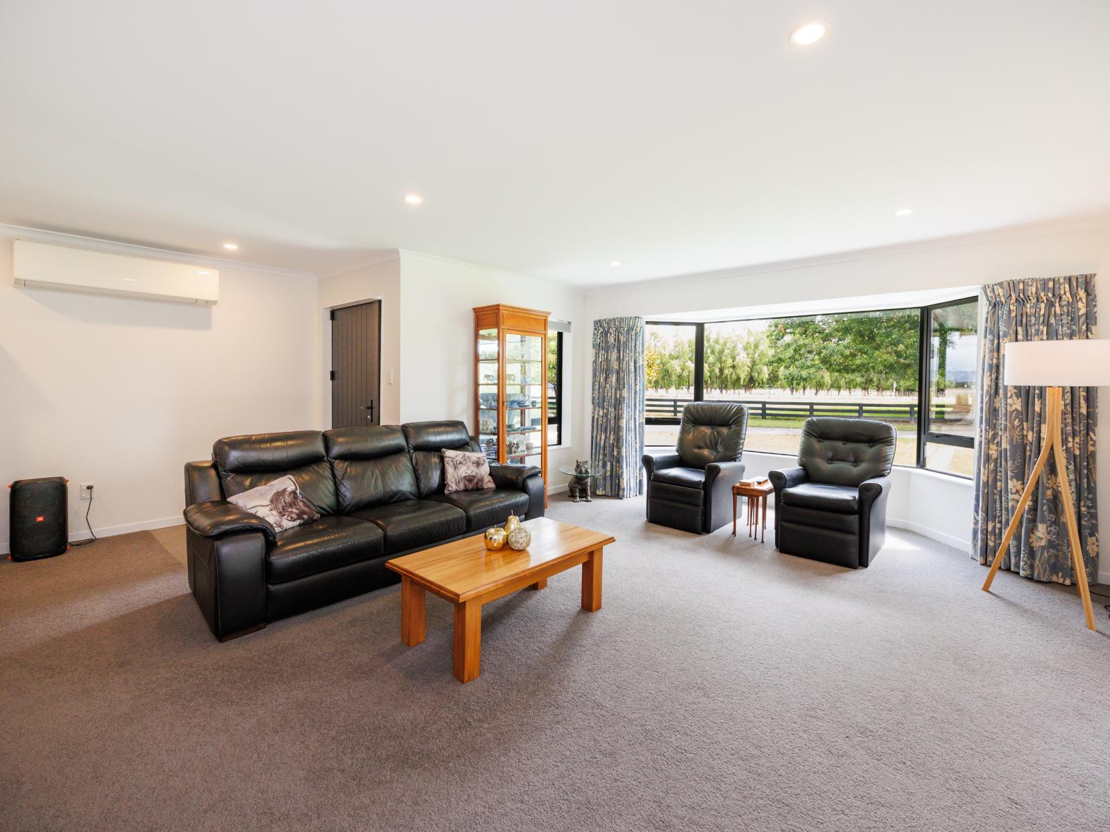 512 Milson Line, Newbury