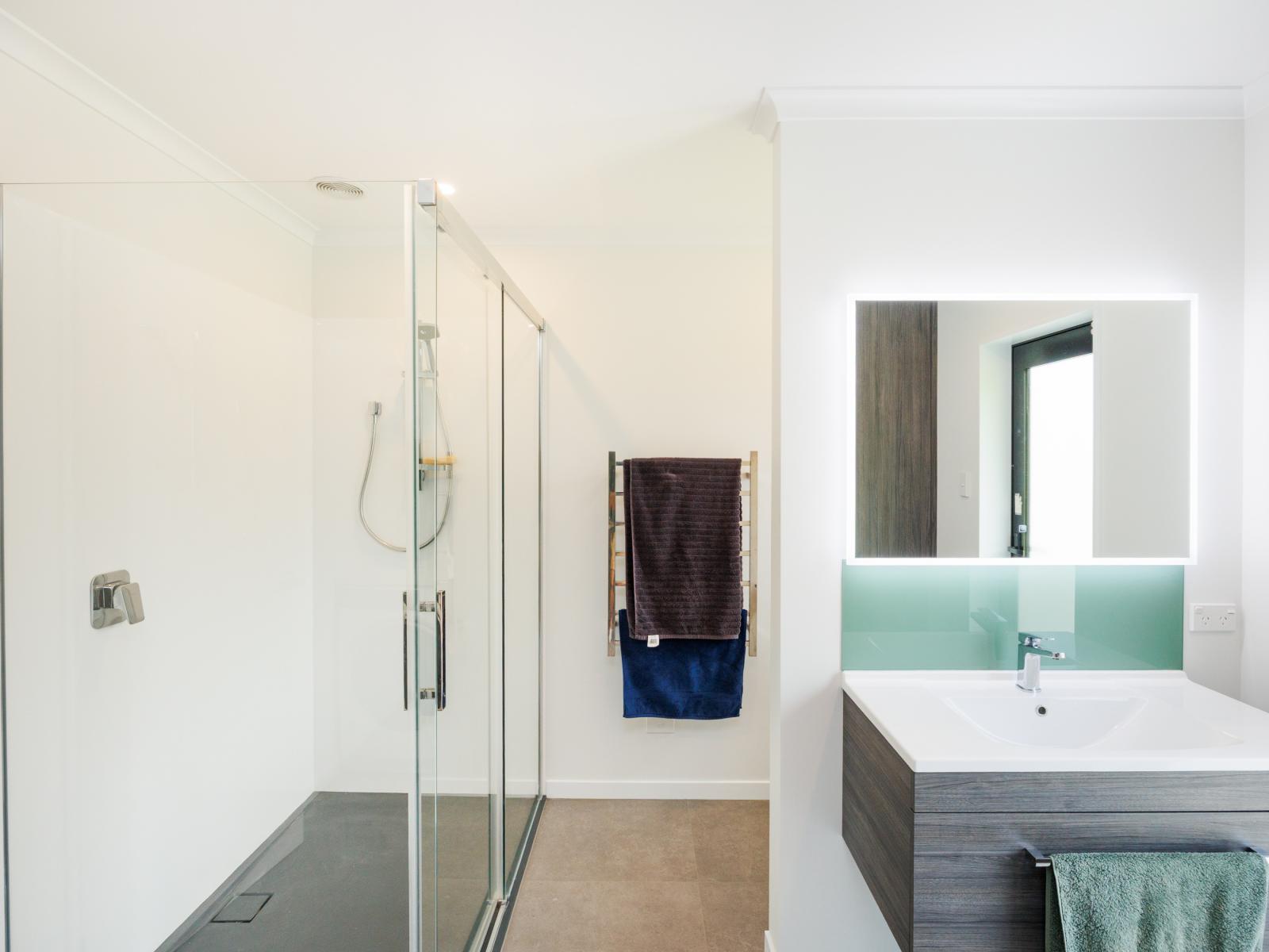 512 Milson Line, Newbury