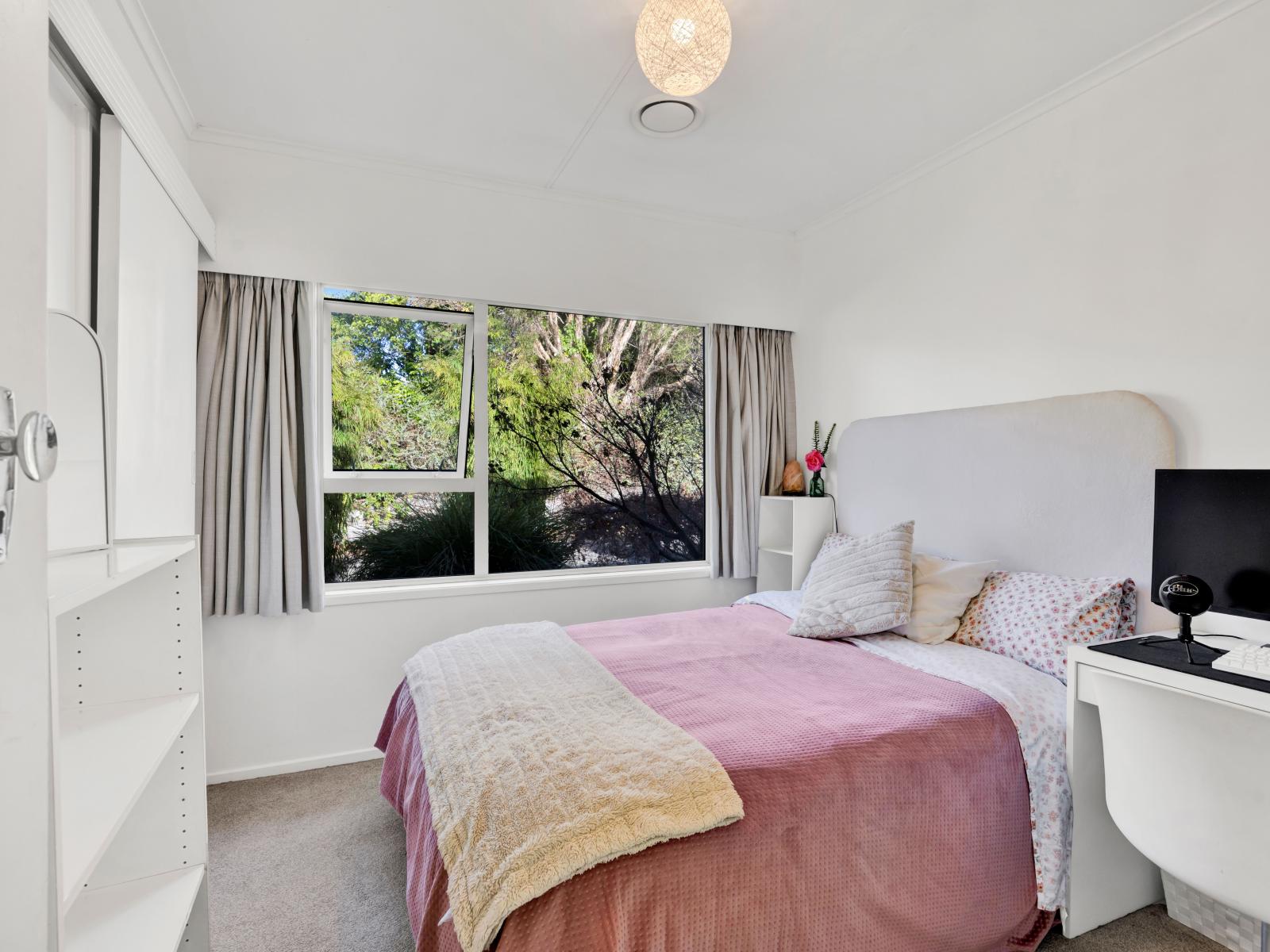 27A Montana Place, Merrilands