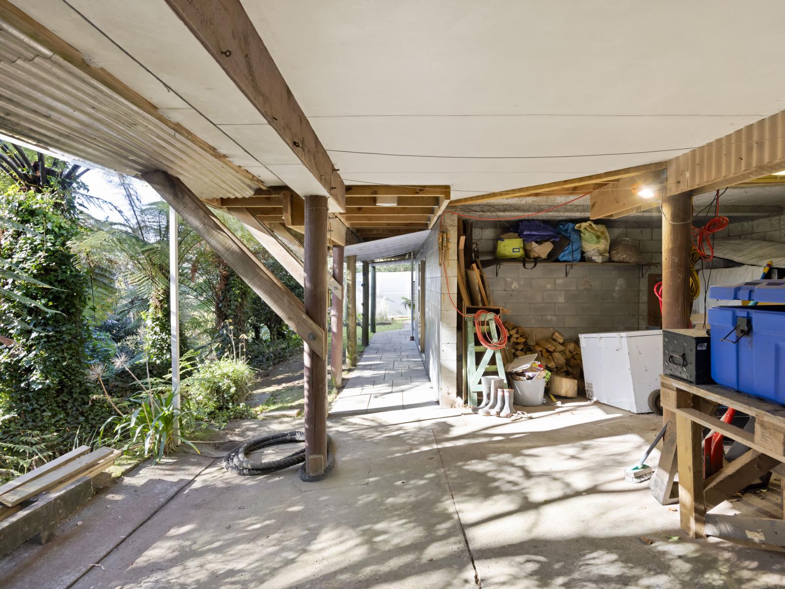 27A Montana Place, Merrilands