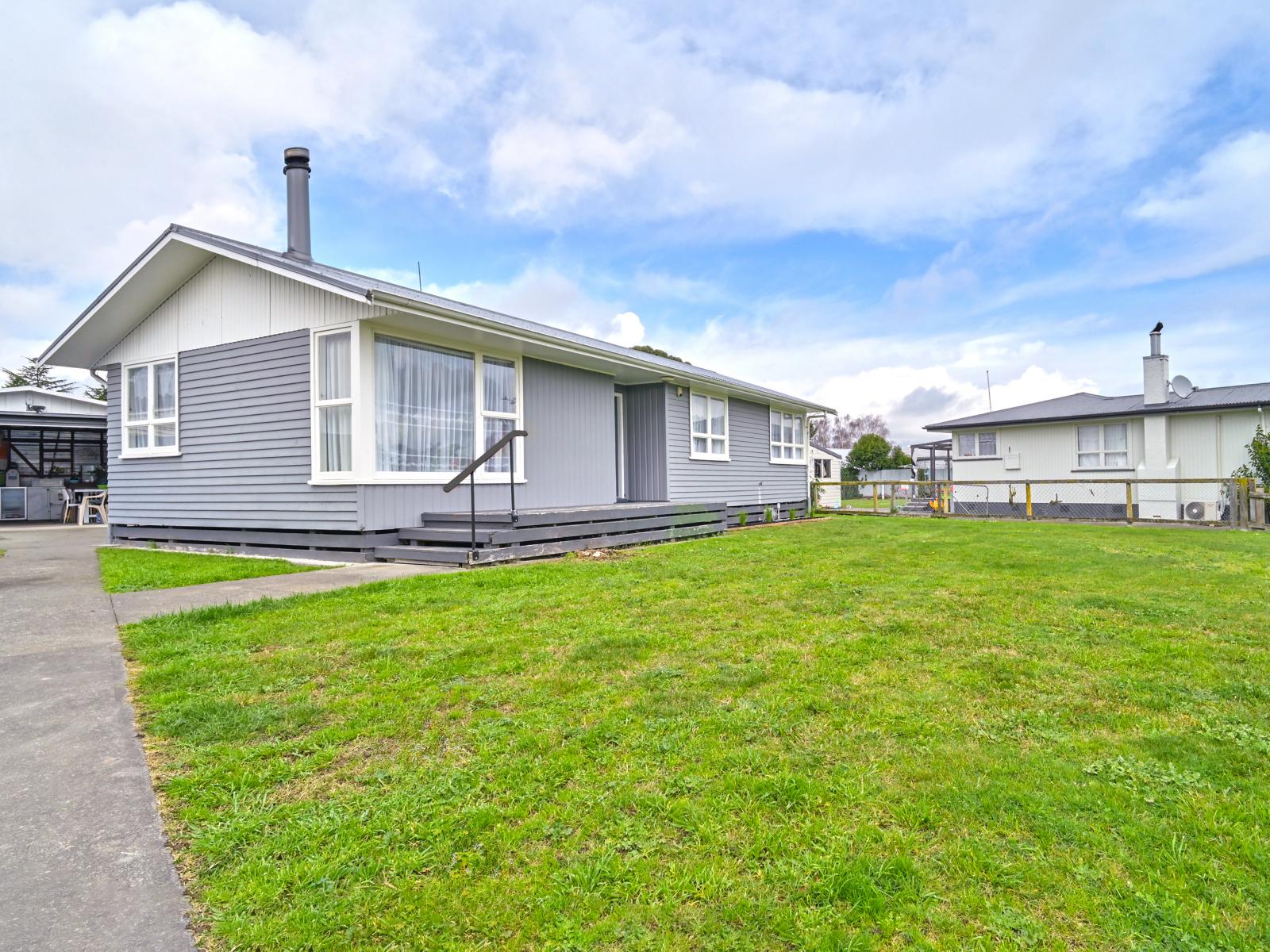 12 Liverpool Crescent, Flaxmere