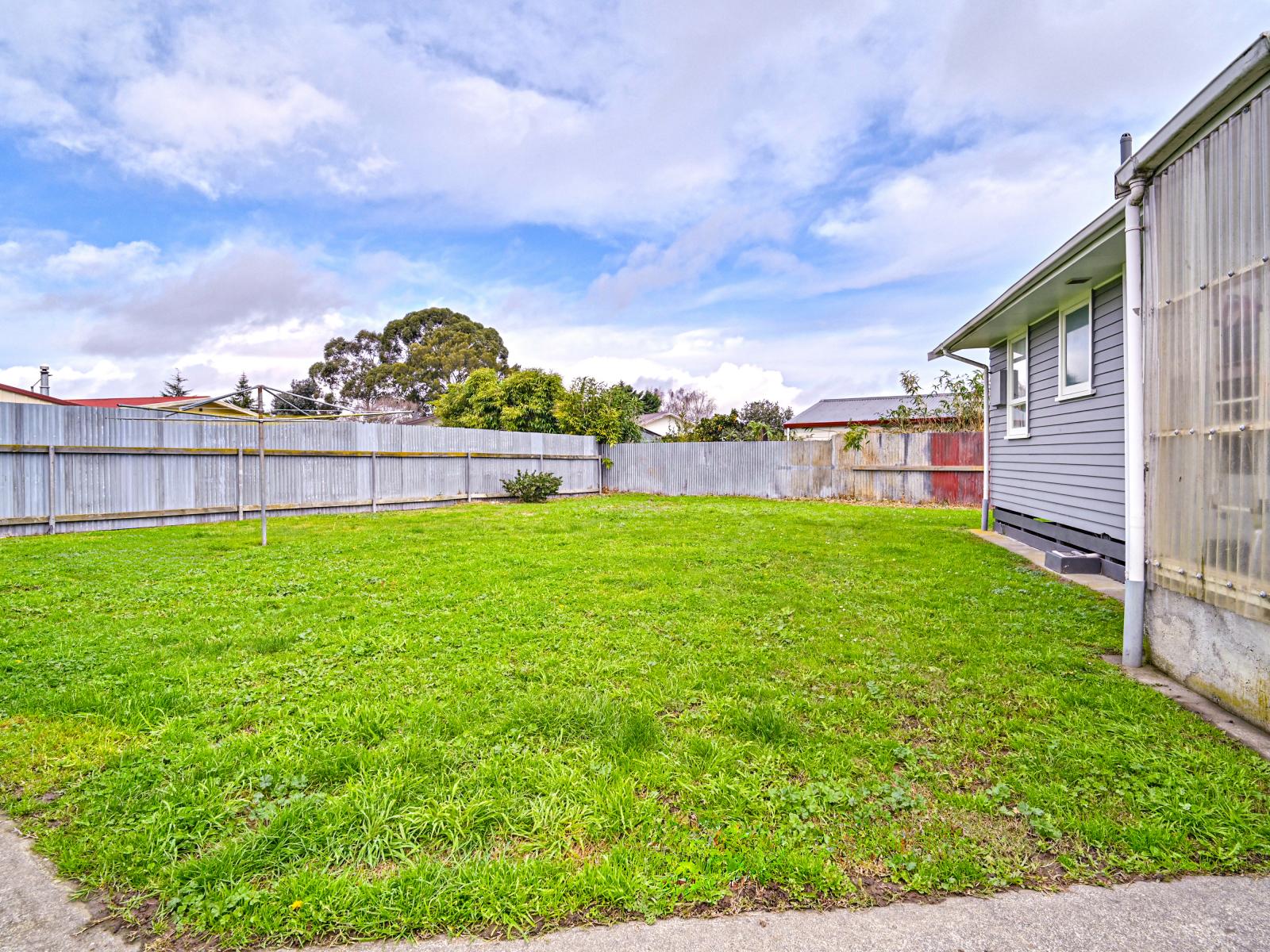 12 Liverpool Crescent, Flaxmere