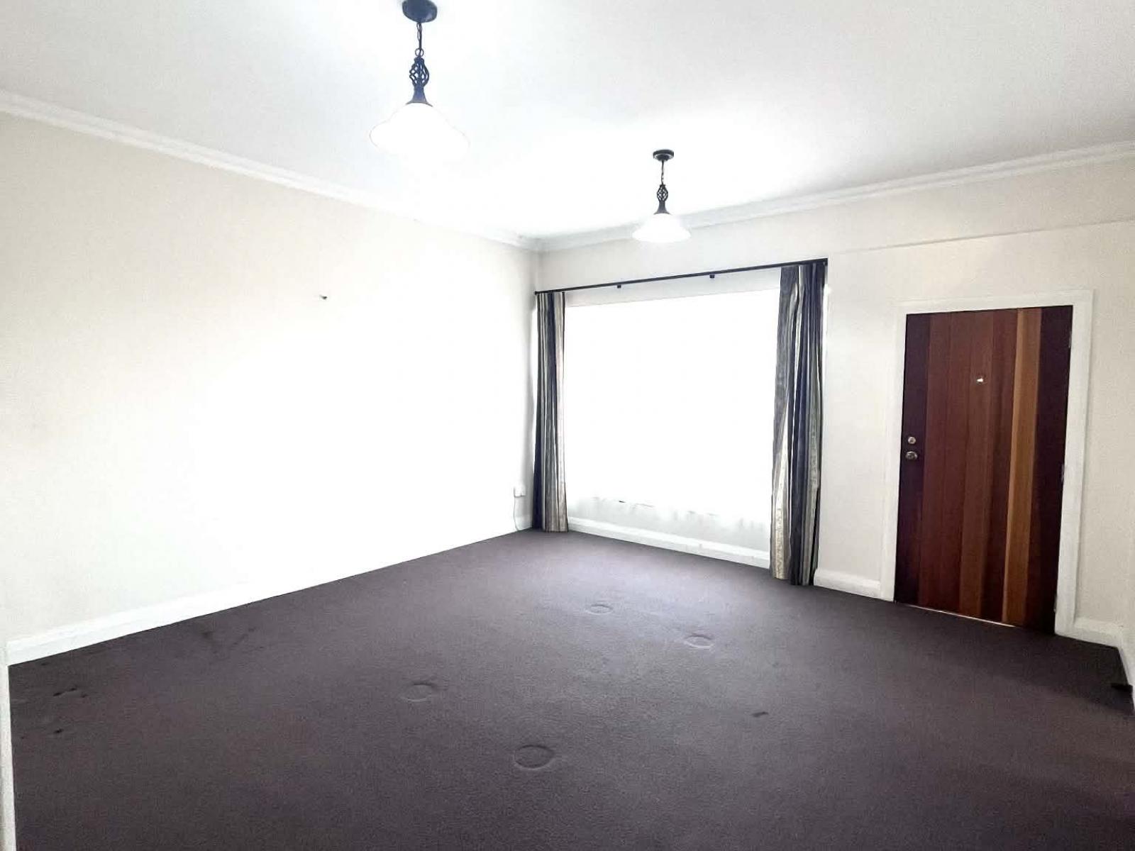 80 Oxford Street, Levin
