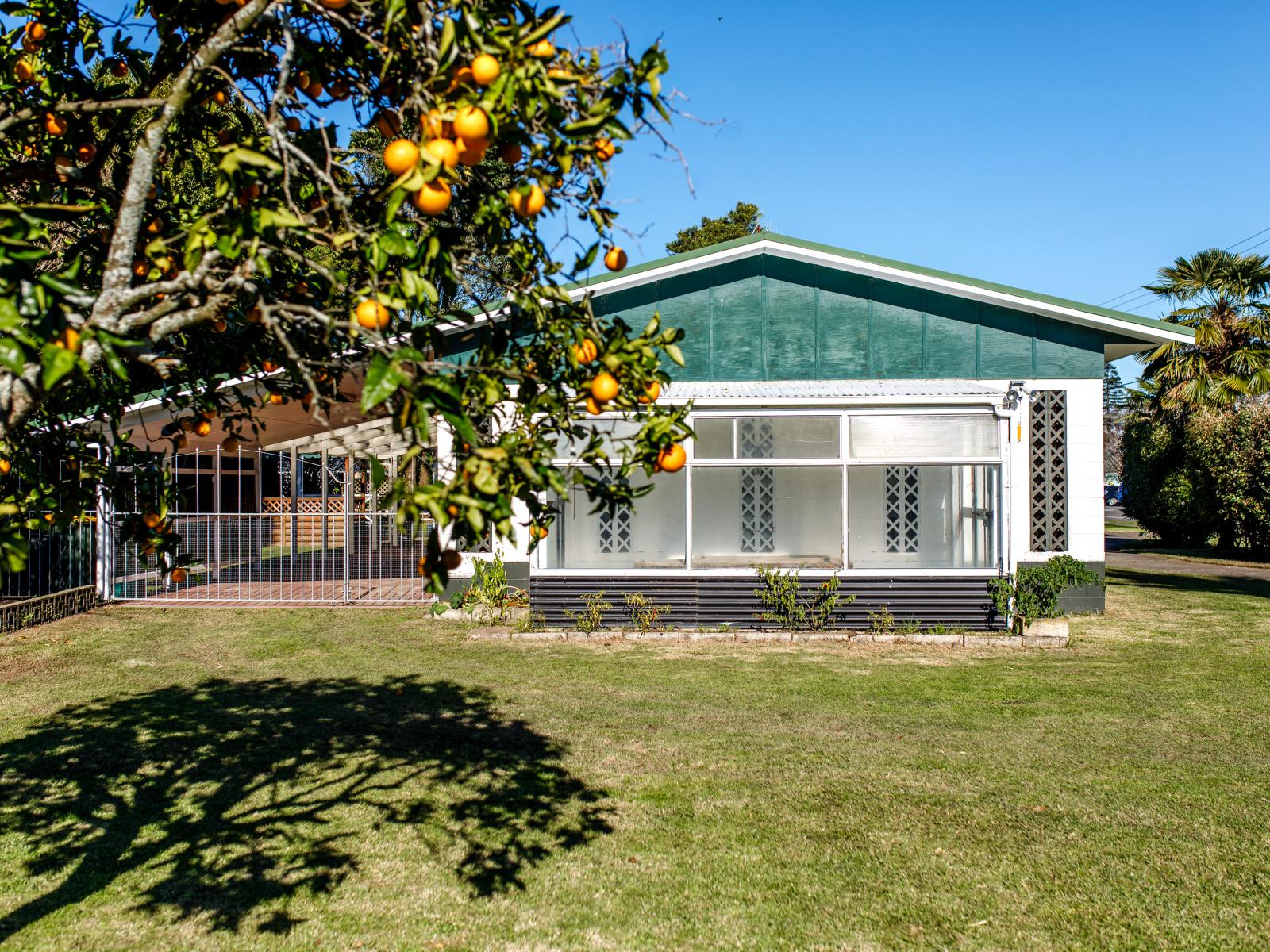 87 College Road, Edgecumbe