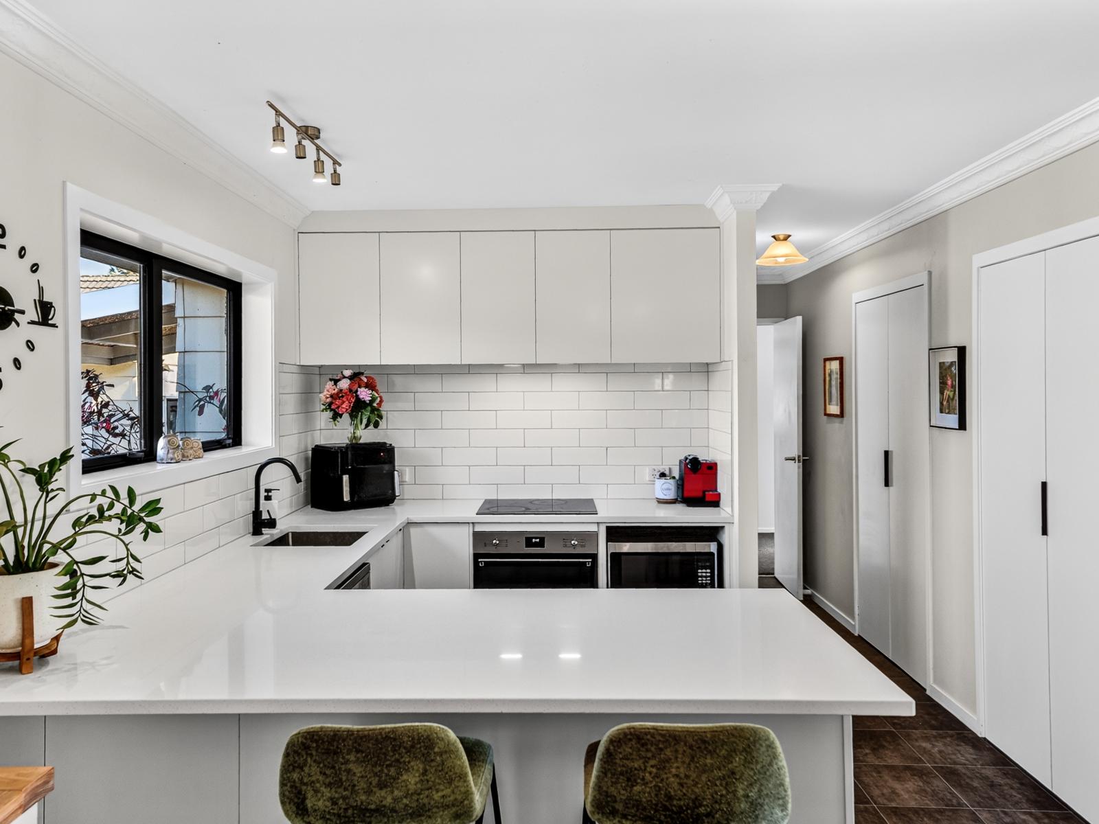 52B Amanda Avenue, Dinsdale