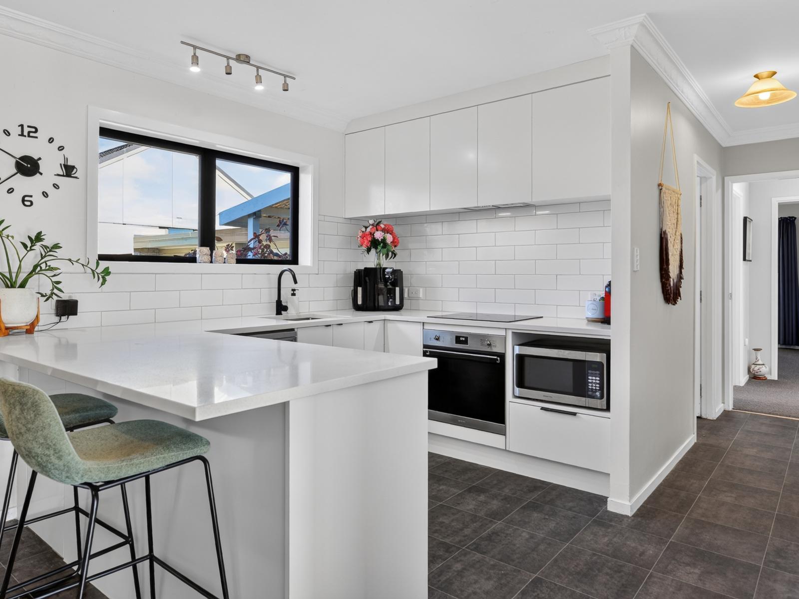 52B Amanda Avenue, Dinsdale