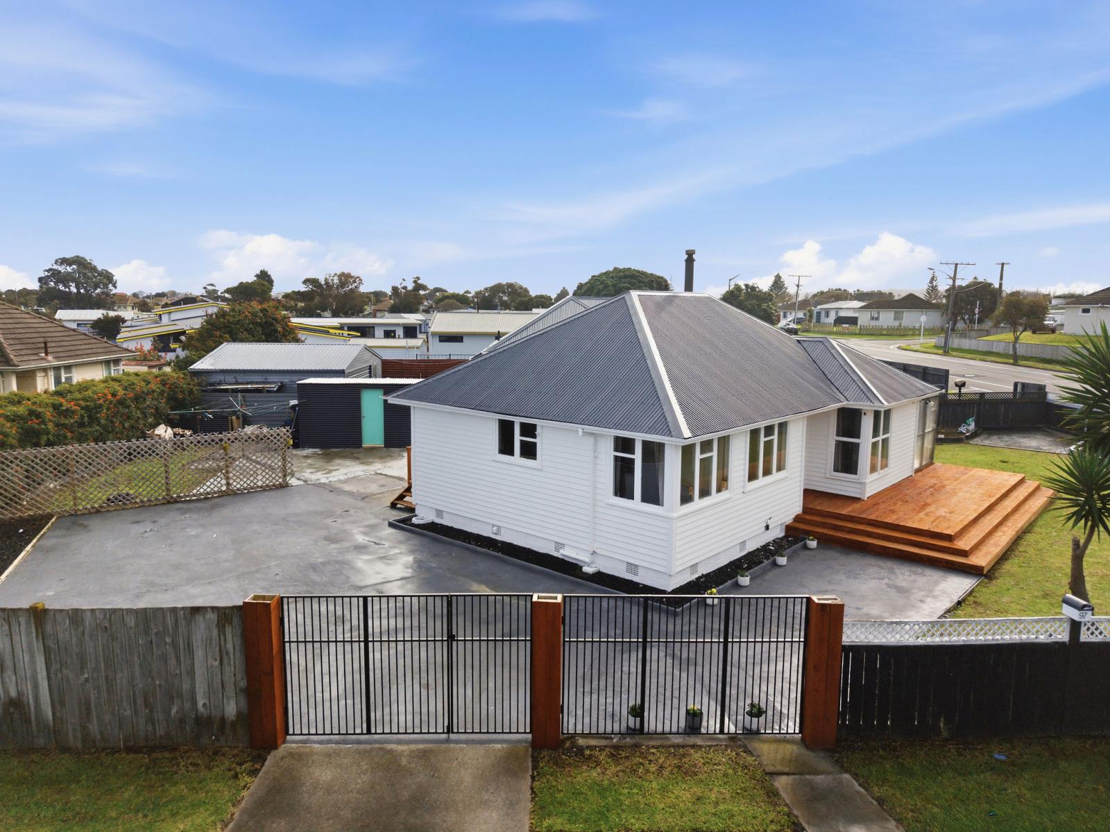 97 Carlton Avenue, Tawhero