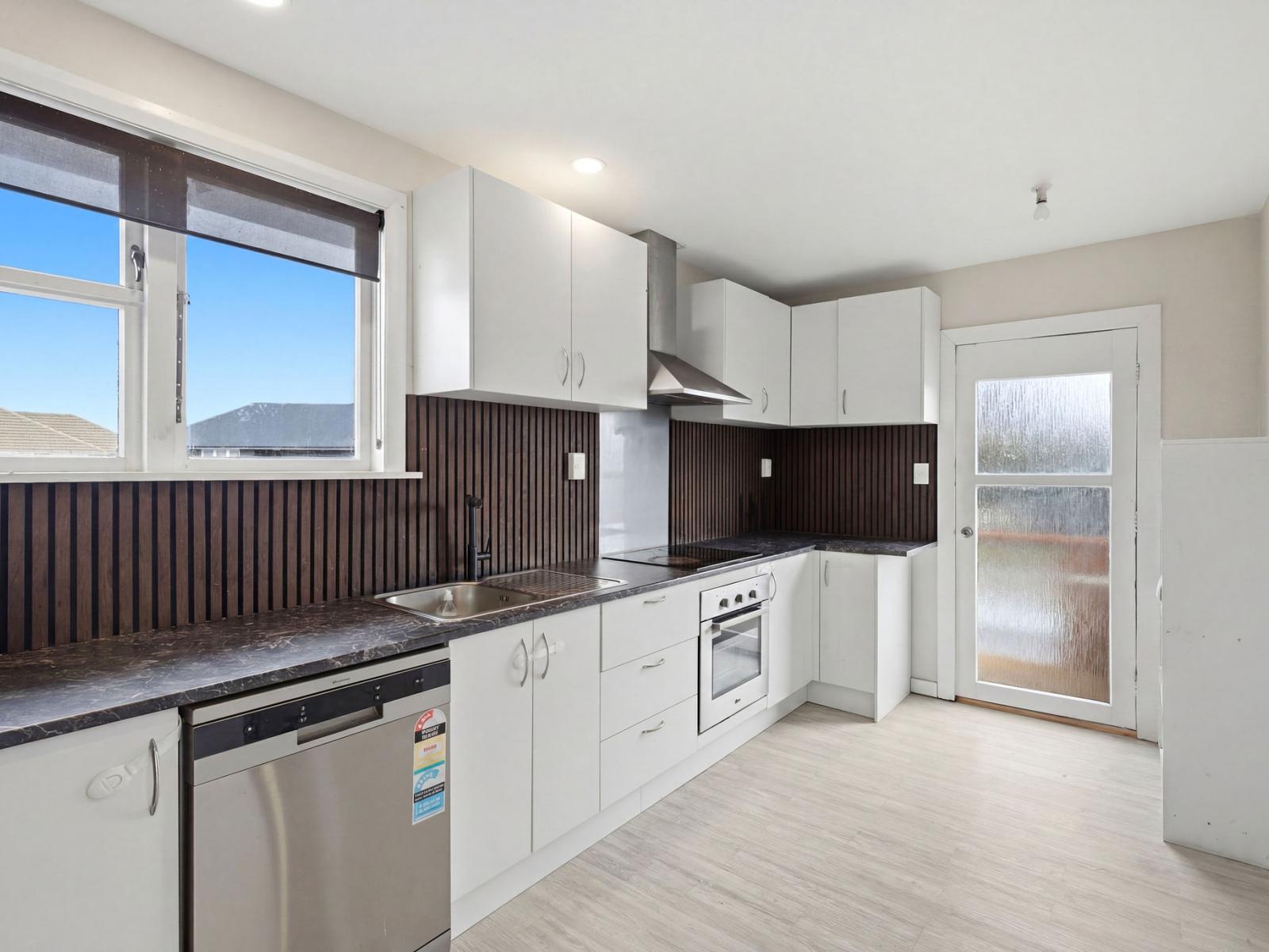 97 Carlton Avenue, Tawhero