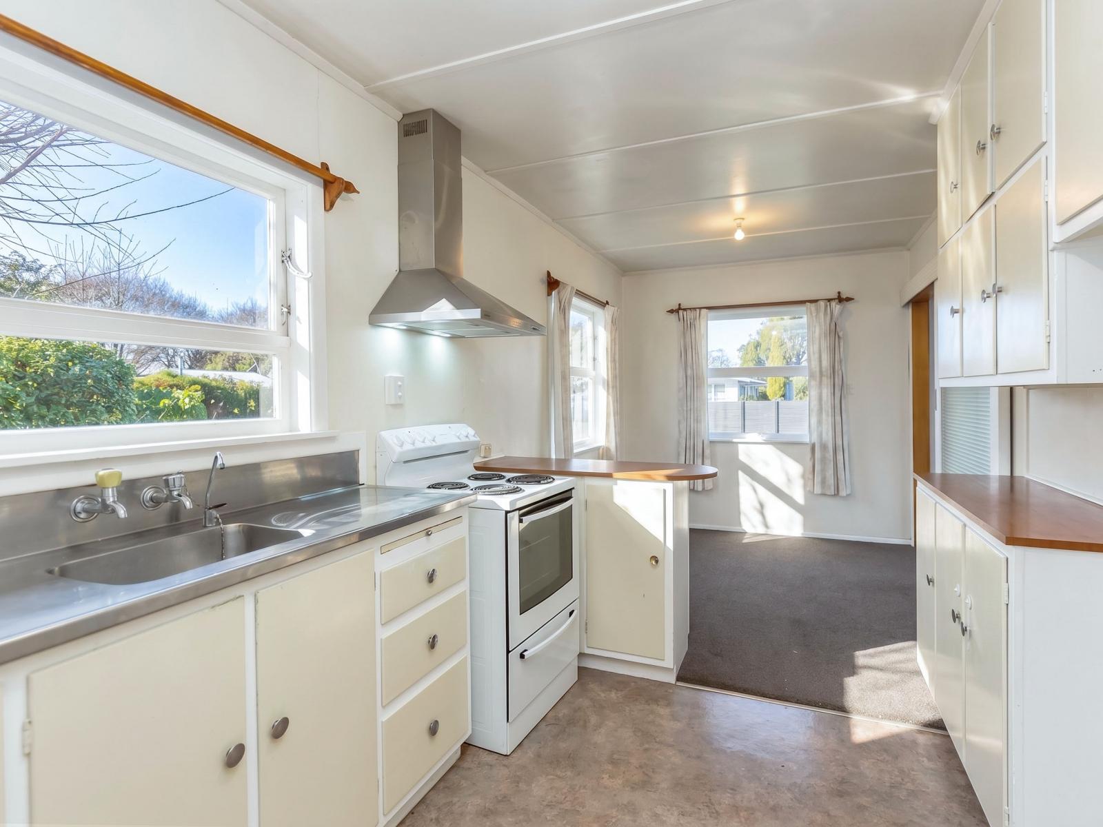 8 Daniell Street, Masterton