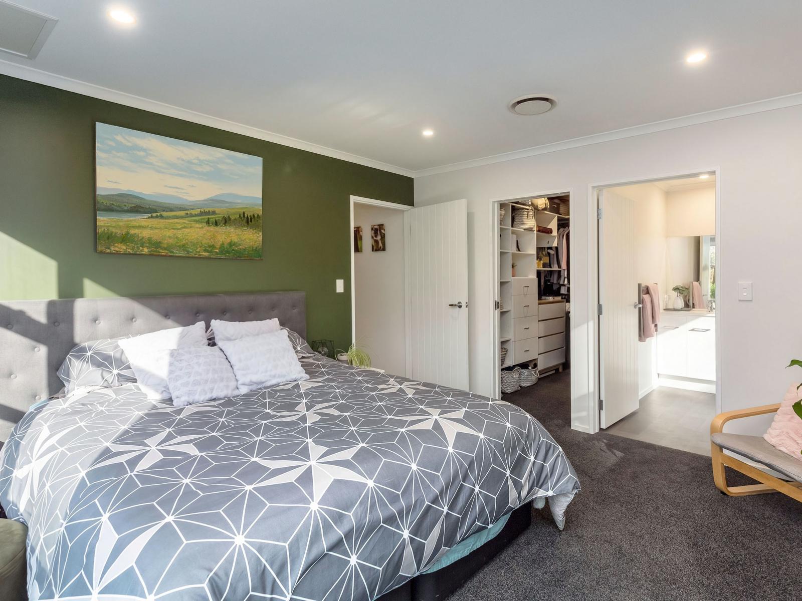 3 Orion Way, Featherston